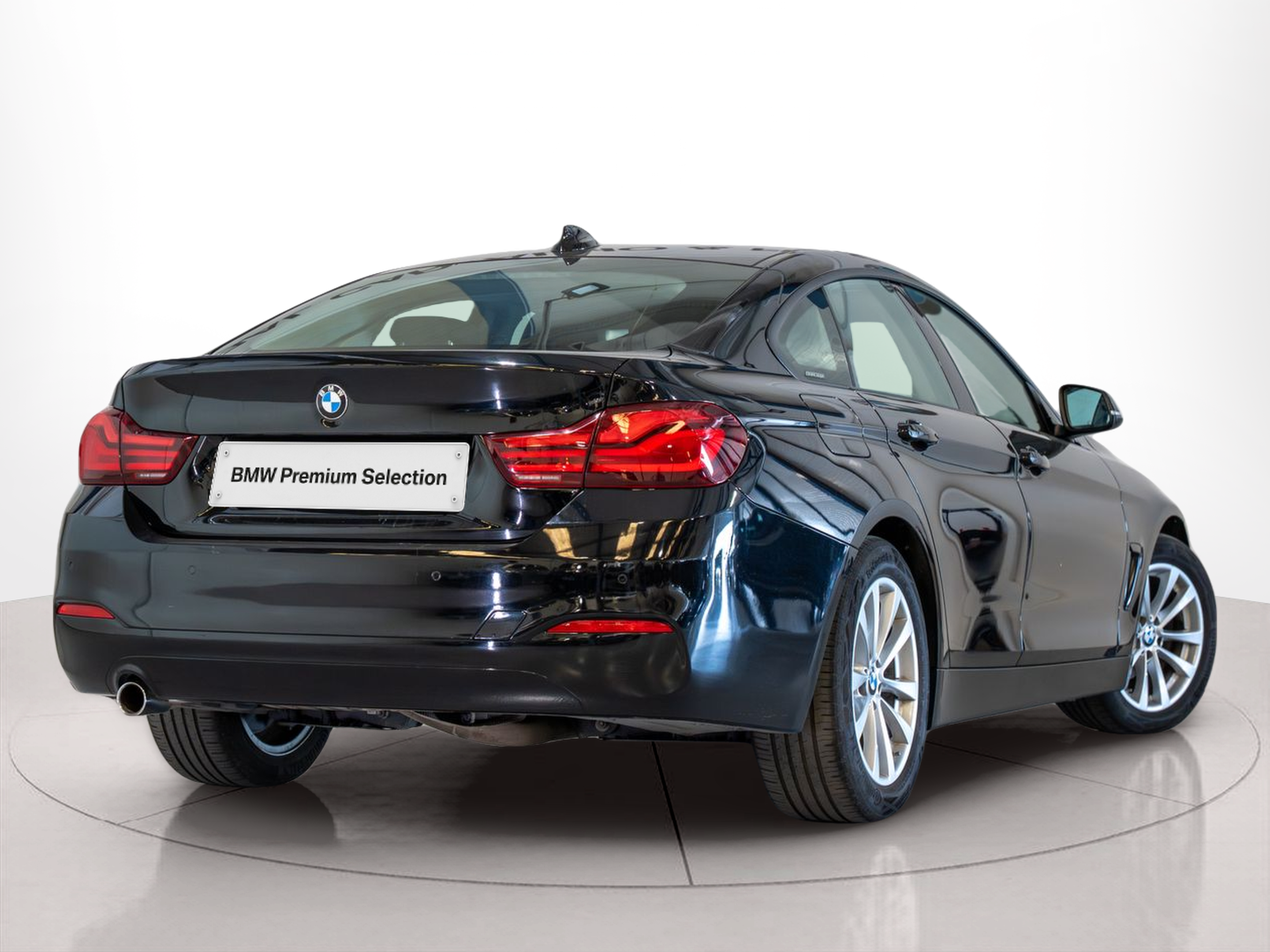 BMW Série 4 418d Gran Coupe color Negro. Año 2021. 110KW(150CV). Diesel. En concesionario Aníbal Carvalho & Filhos, S.A. de Santarém