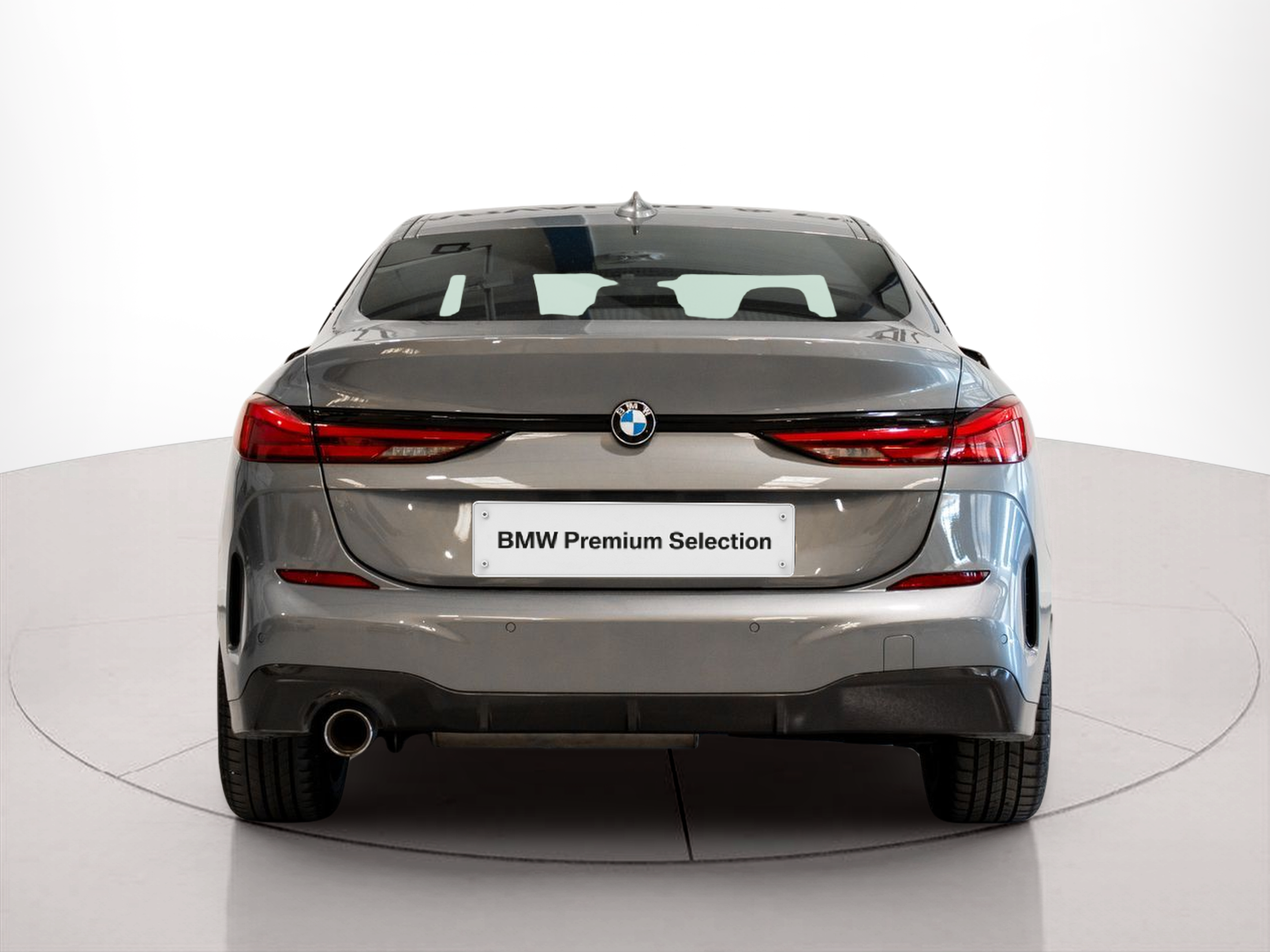 BMW Série 2 216d Gran Coupe color Gris. Año 2023. 85KW(116CV). Diesel. En concesionario Aníbal Carvalho & Filhos, S.A. de Santarém