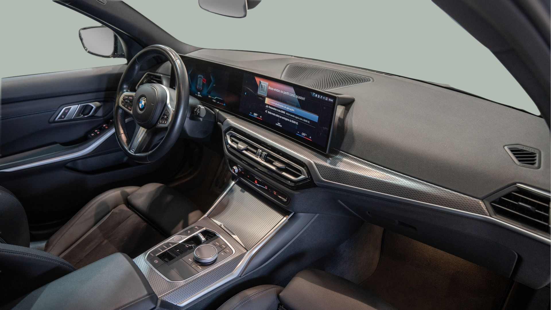BMW Série 3 320d Touring color Gris. Año 2023. 140KW(190CV). Diesel. En concesionario Aníbal Carvalho & Filhos, S.A. de Santarém