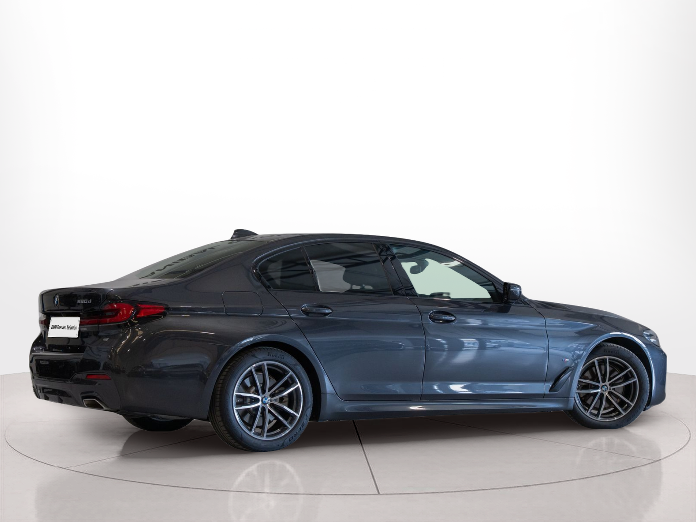 BMW Série 5 520d Berlina color Gris. Año 2023. 140KW(190CV). Diesel. En concesionario Aníbal Carvalho & Filhos, S.A. de Santarém