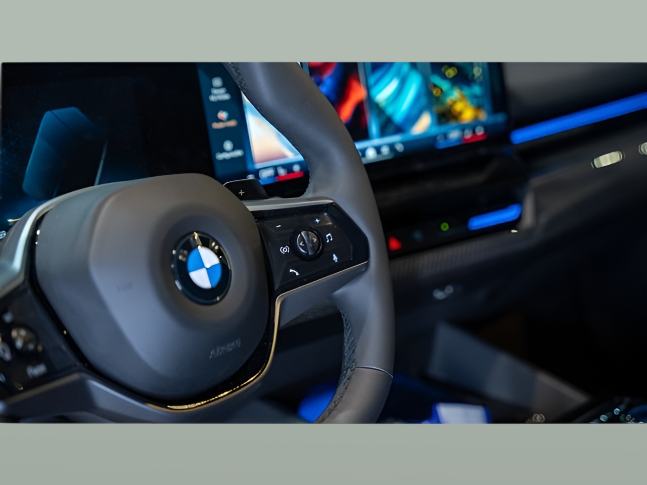 BMW Série 5 520d Touring color Negro. Año 2024. 145KW(197CV). Diesel. En concesionario Aníbal Carvalho & Filhos, S.A. de Santarém