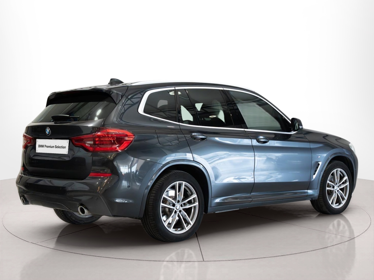 BMW X3 xDrive20d color Gris. Año 2021. 140KW(190CV). Diesel. En concesionario Aníbal Carvalho & Filhos, S.A. de Santarém