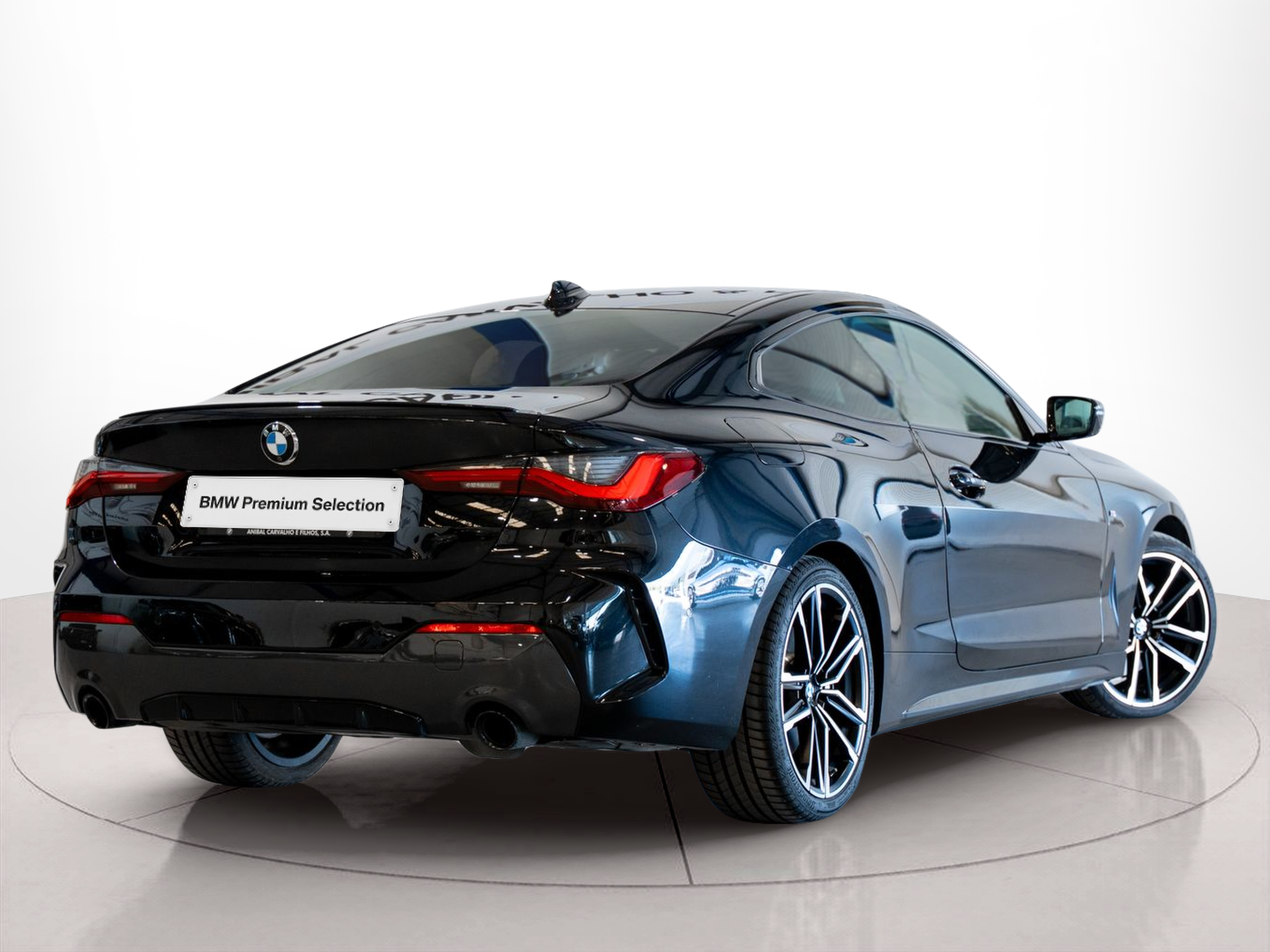 BMW Série 4 420d Coupe color Negro. Año 2021. 140KW(190CV). Diesel. En concesionario Aníbal Carvalho & Filhos, S.A. de Santarém