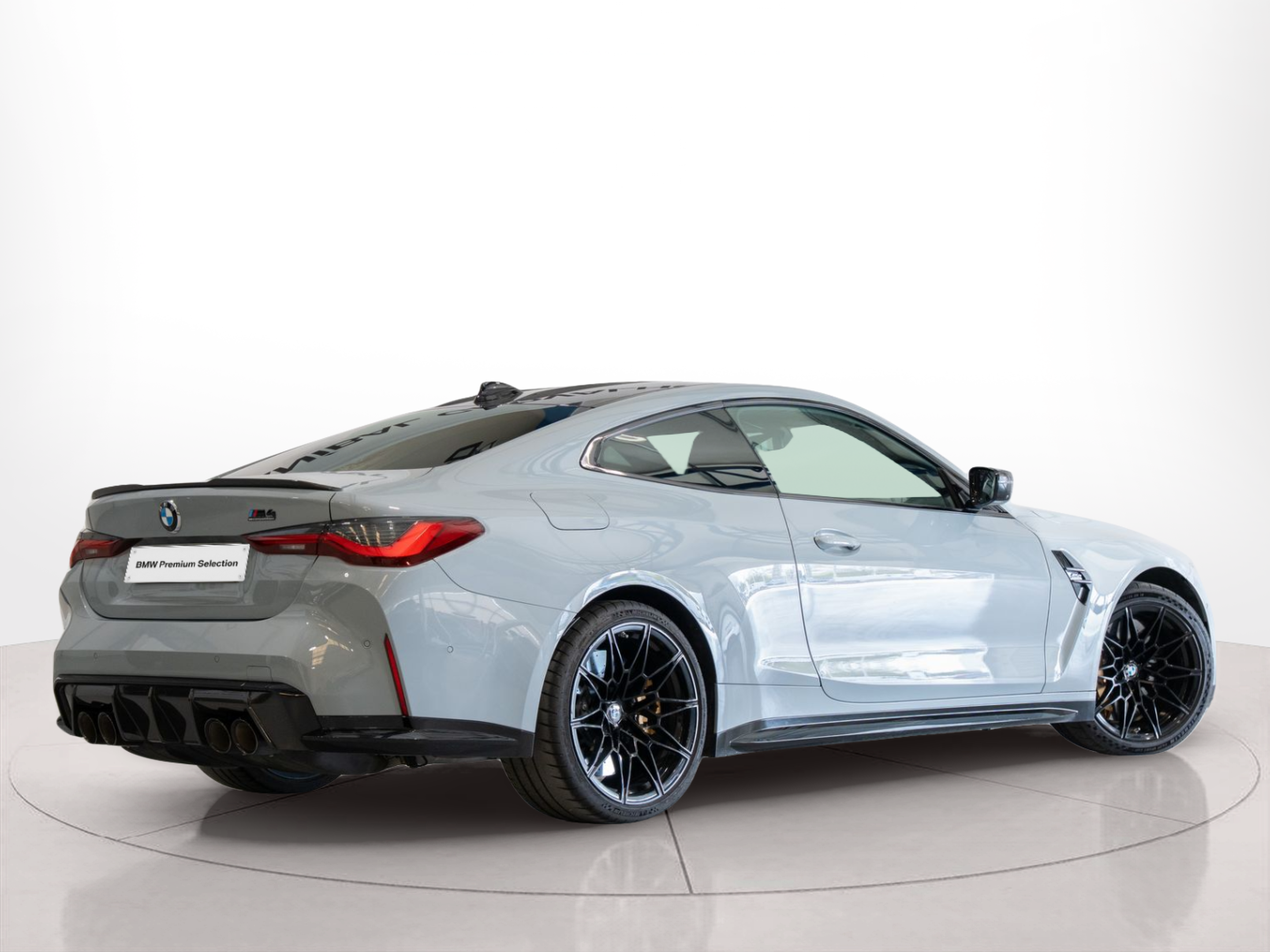 BMW M M4 Competition Coupé color Gris. Año 2022. 375KW(510CV). Gasolina. En concesionario Aníbal Carvalho & Filhos, S.A. de Santarém