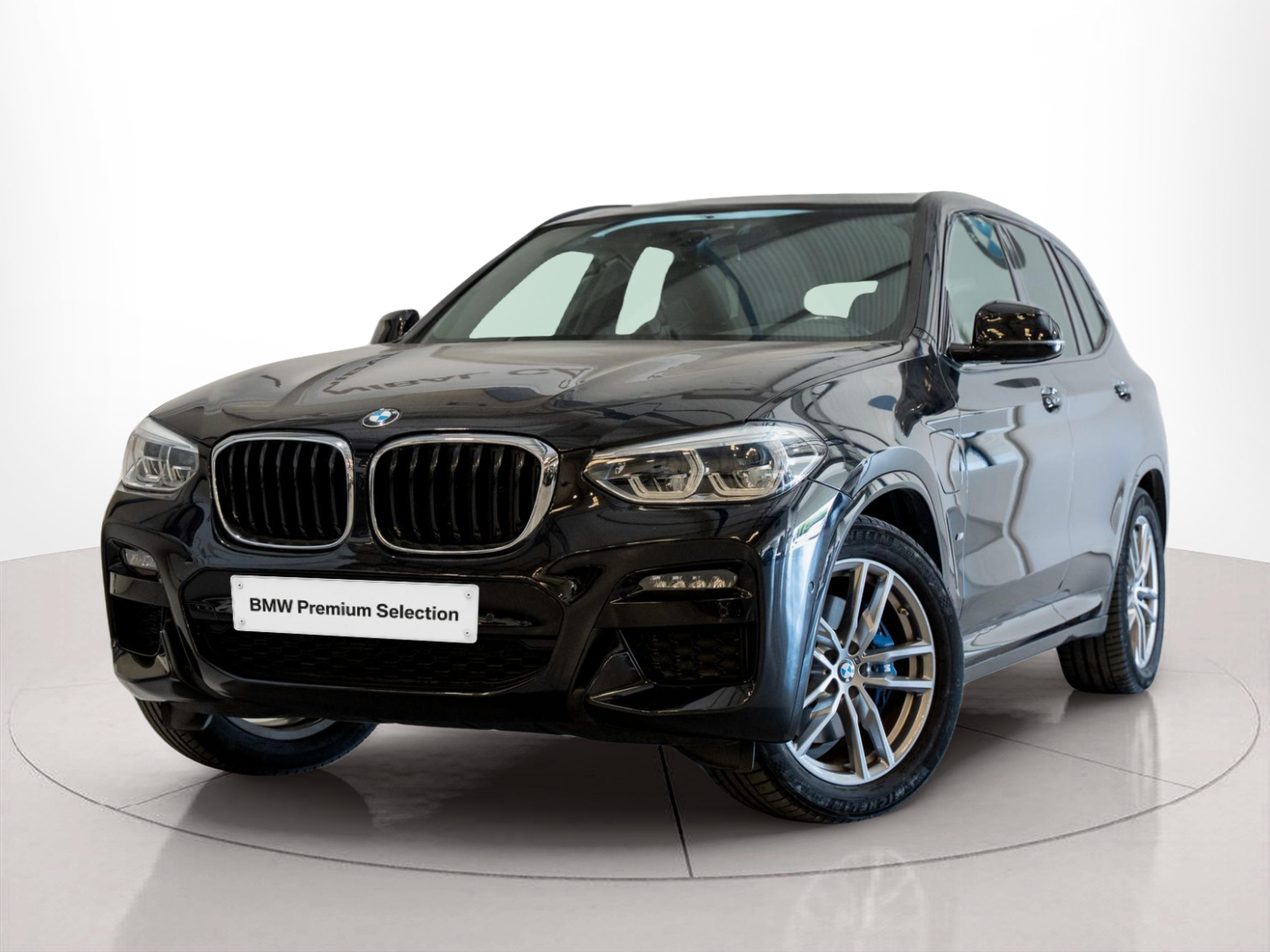 Fotos de BMW X3 xDrive30e color Negro. Año 2021. 215KW(292CV). Elétrico / Gasolina Híbrido. En concesionario Aníbal Carvalho & Filhos, S.A. de Santarém