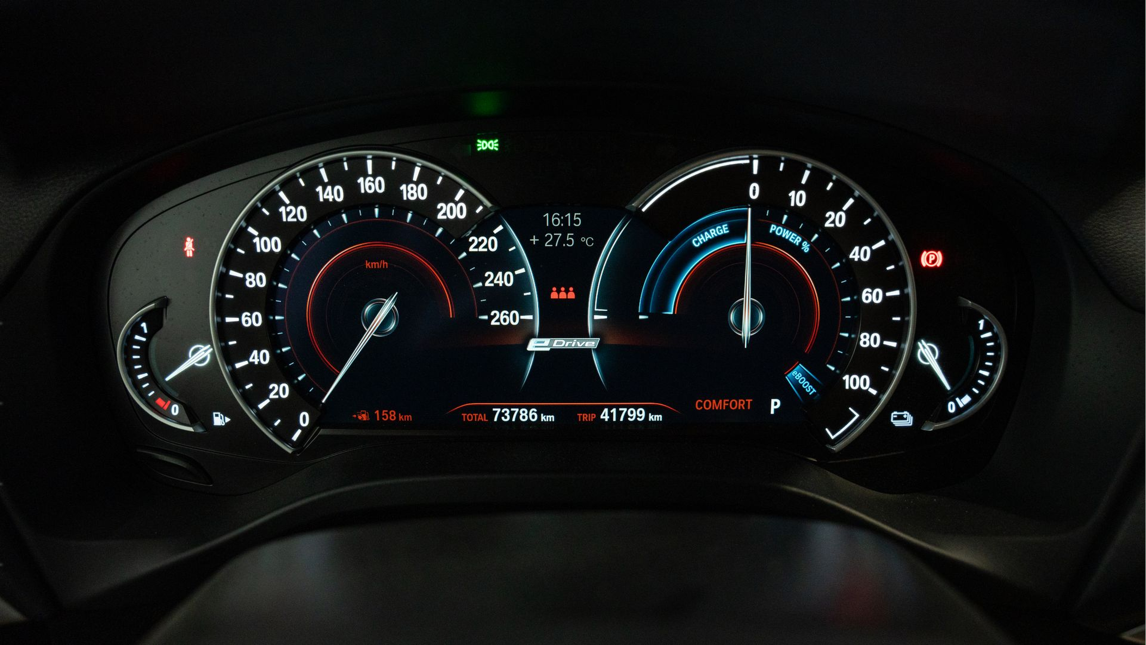 BMW X3 xDrive30e color Negro. Año 2021. 215KW(292CV). Elétrico / Gasolina Híbrido. En concesionario Aníbal Carvalho & Filhos, S.A. de Santarém