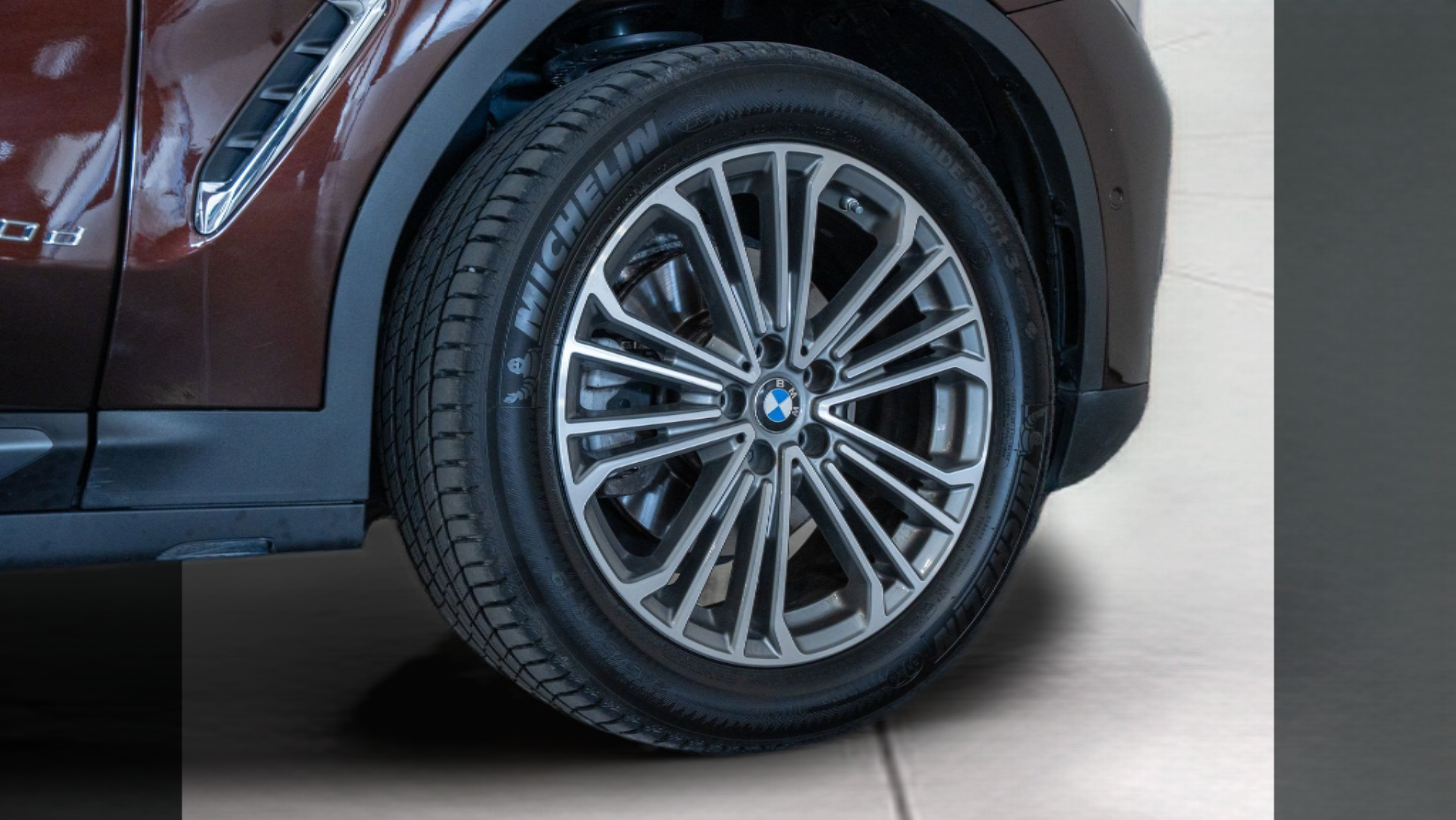 BMW X3 xDrive20d color Marrón. Año 2018. 140KW(190CV). Diesel. En concesionario Aníbal Carvalho & Filhos, S.A. de Santarém