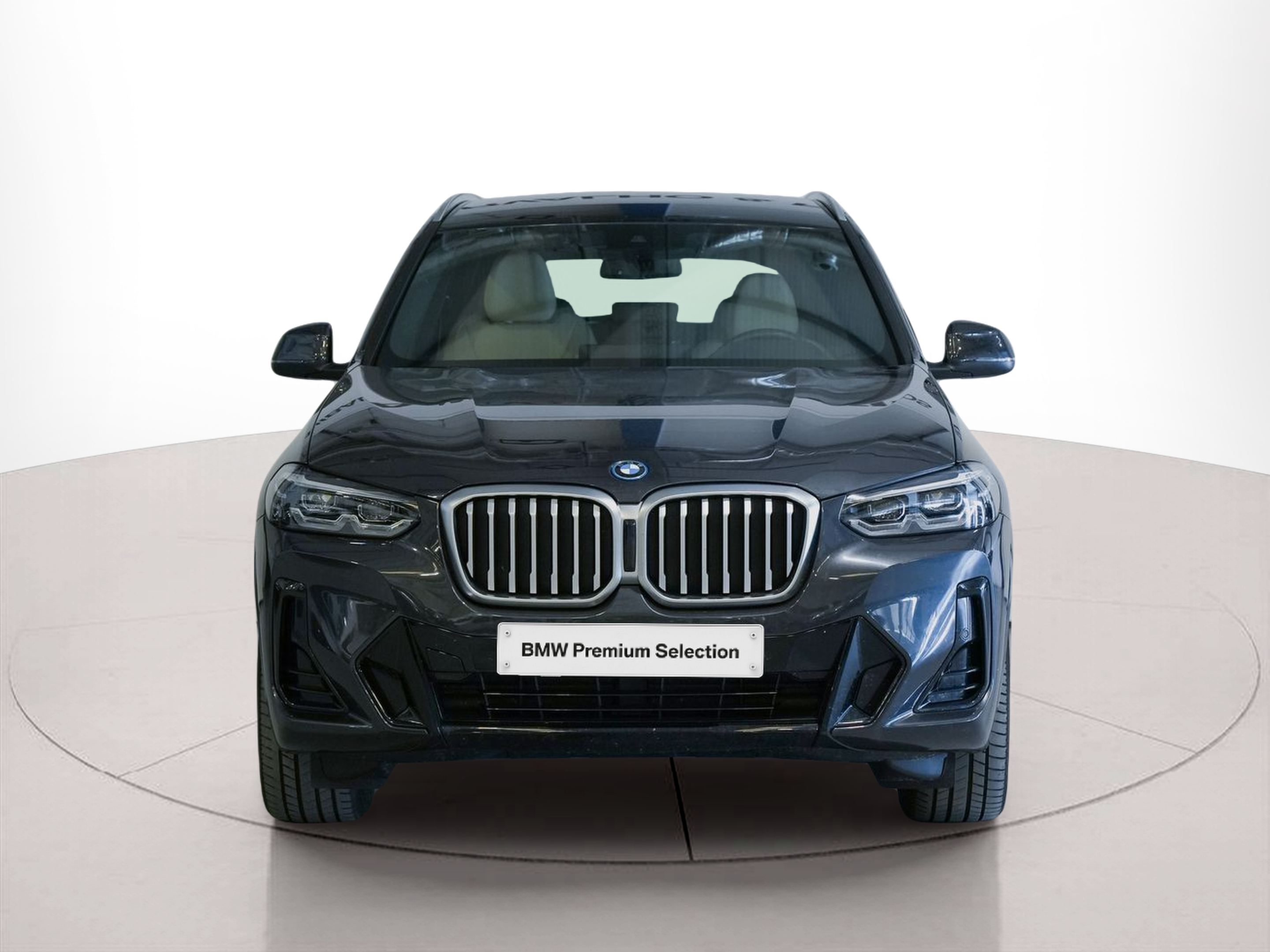Fotos de BMW X3 xDrive30e color Gris. Año 2023. 215KW(292CV). Elétrico. En concesionario Aníbal Carvalho & Filhos, S.A. de Santarém