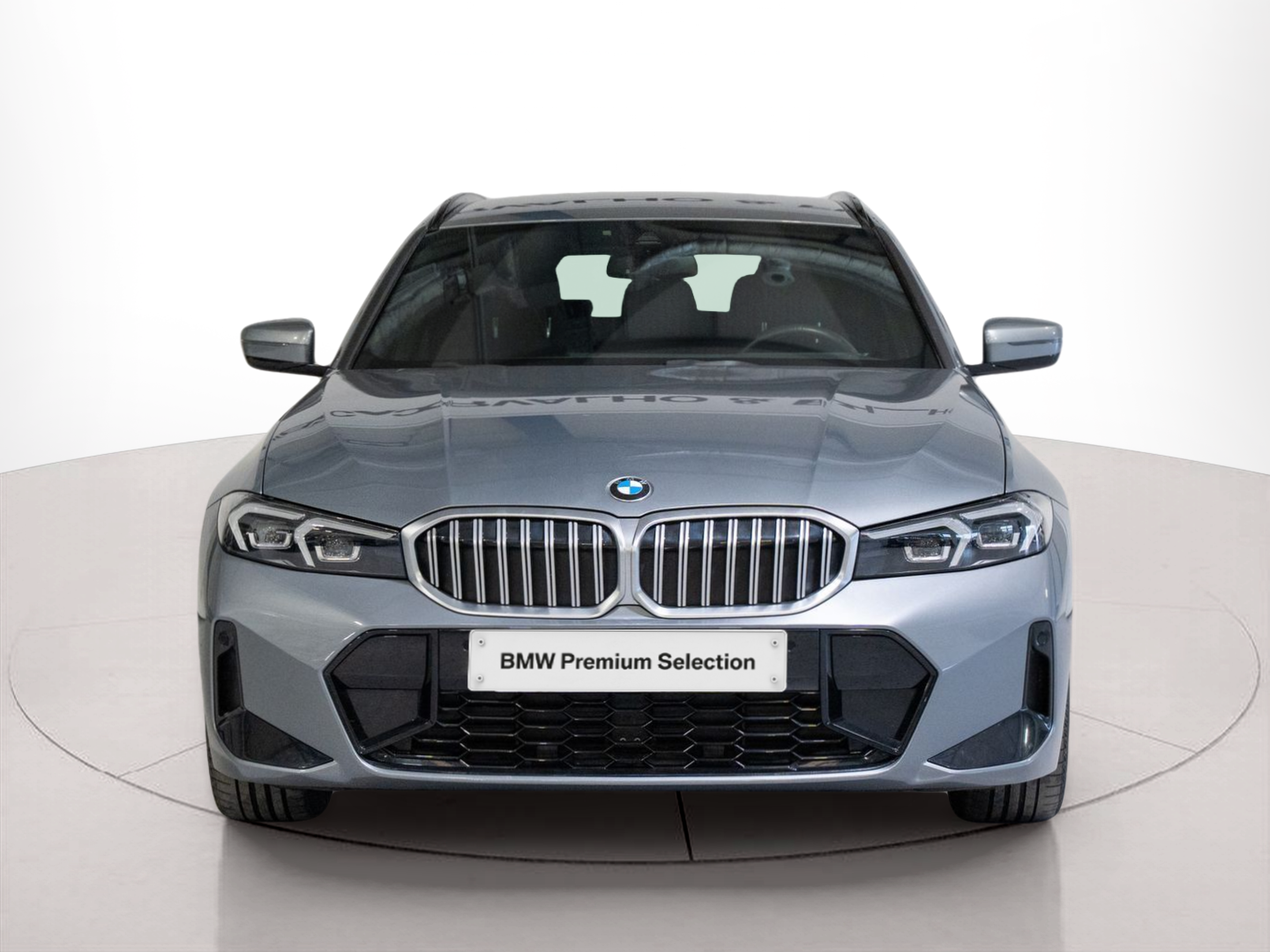 Fotos de BMW Série 3 320d Touring color Gris. Año 2025. 140KW(190CV). Diesel. En concesionario Aníbal Carvalho & Filhos, S.A. de Santarém