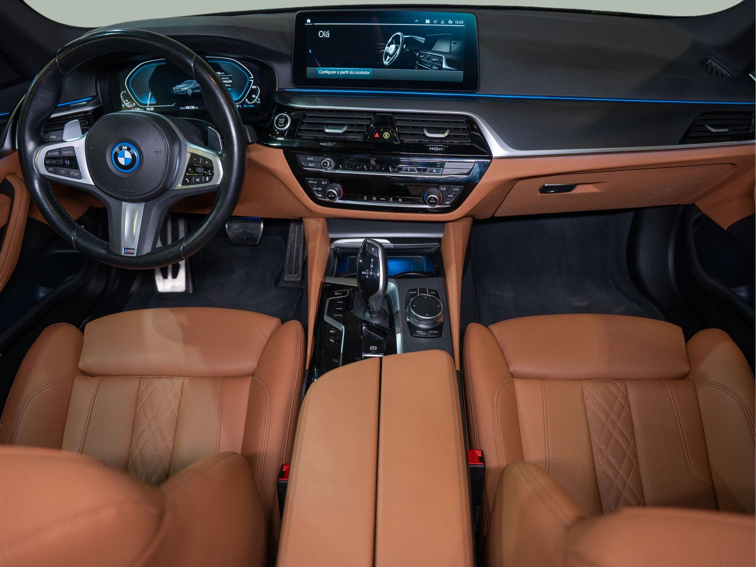 BMW Série 5 530e Berlina color Gris. Año 2023. 215KW(292CV). Elétrico / Gasolina Híbrido. En concesionario Aníbal Carvalho & Filhos, S.A. de Santarém