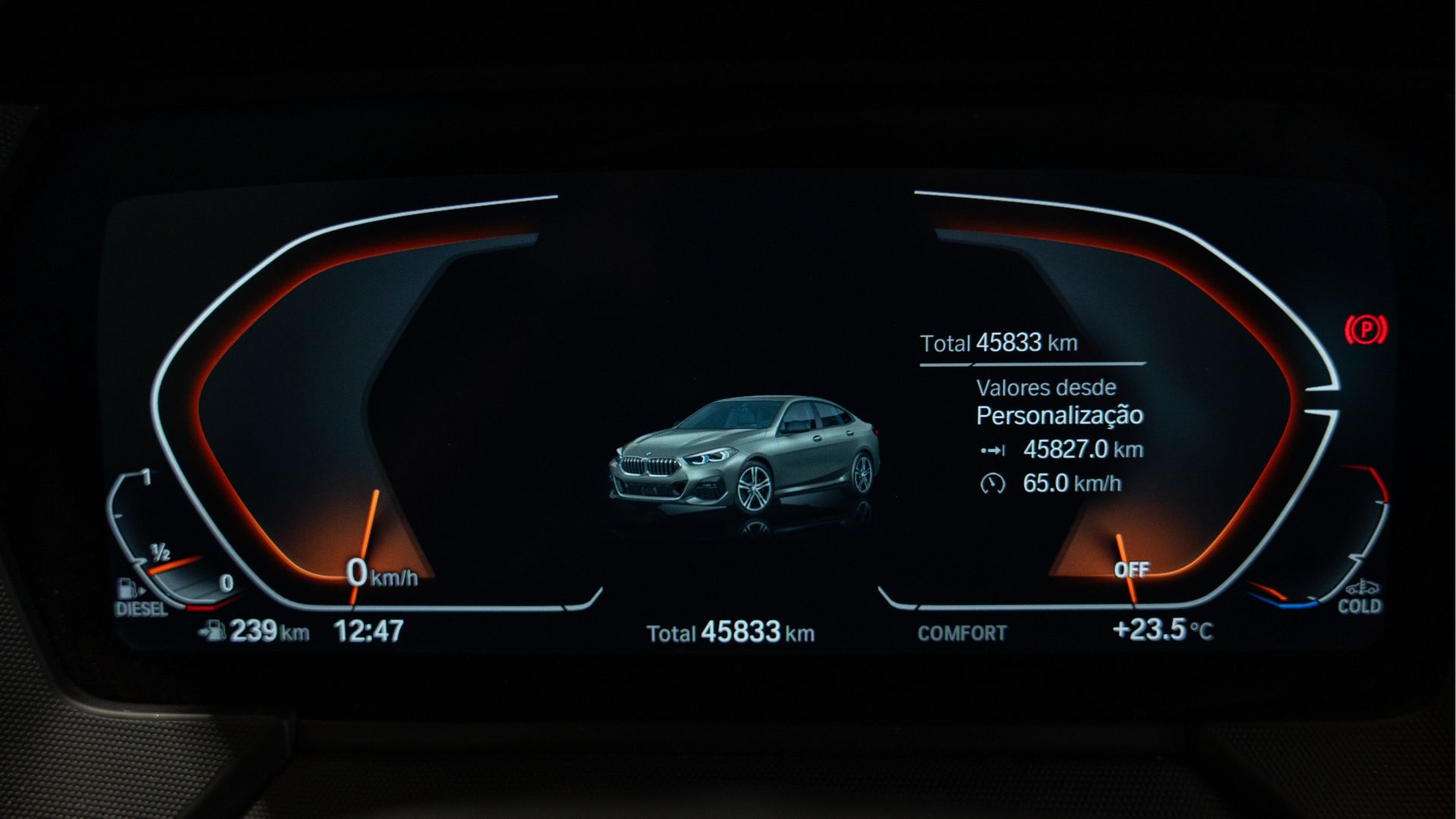 BMW Série 2 216d Gran Coupe color Gris. Año 2022. 85KW(116CV). Diesel. En concesionario Aníbal Carvalho & Filhos, S.A. de Santarém