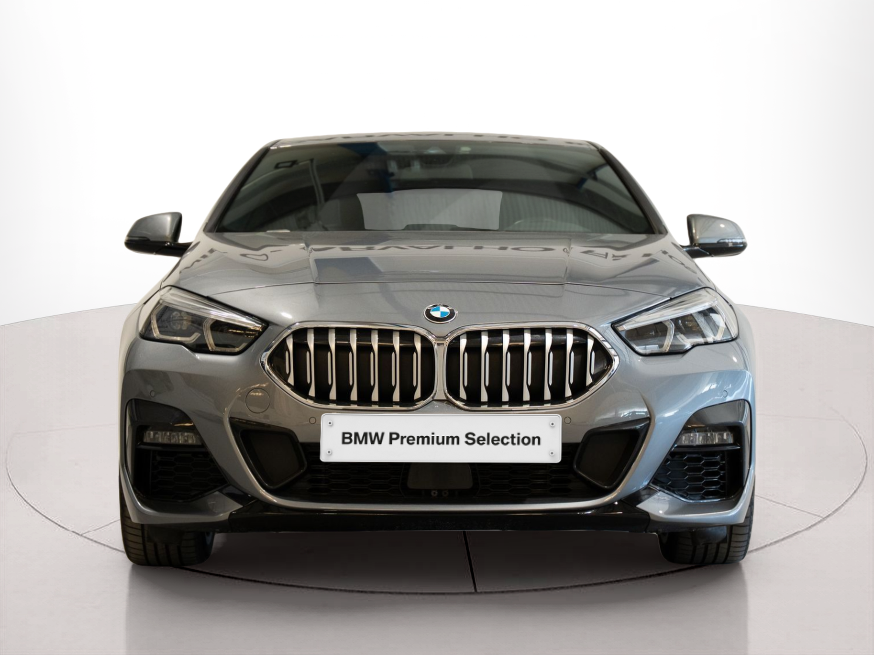 Fotos de BMW Série 2 216d Gran Coupe color Gris. Año 2022. 85KW(116CV). Diesel. En concesionario Aníbal Carvalho & Filhos, S.A. de Santarém