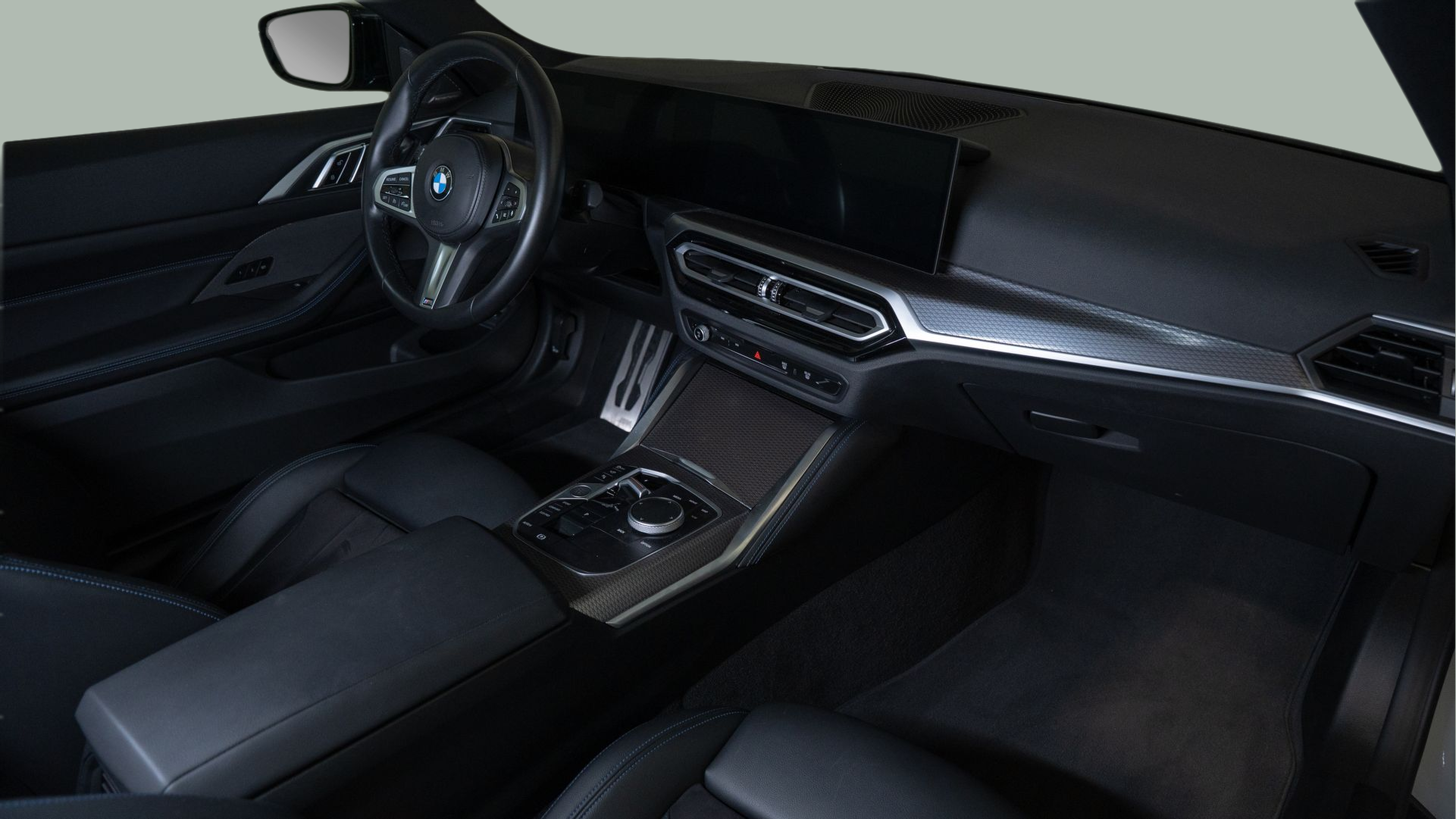 BMW Série 4 420d Coupe color Gris. Año 2023. 140KW(190CV). Diesel. En concesionario Aníbal Carvalho & Filhos, S.A. de Santarém