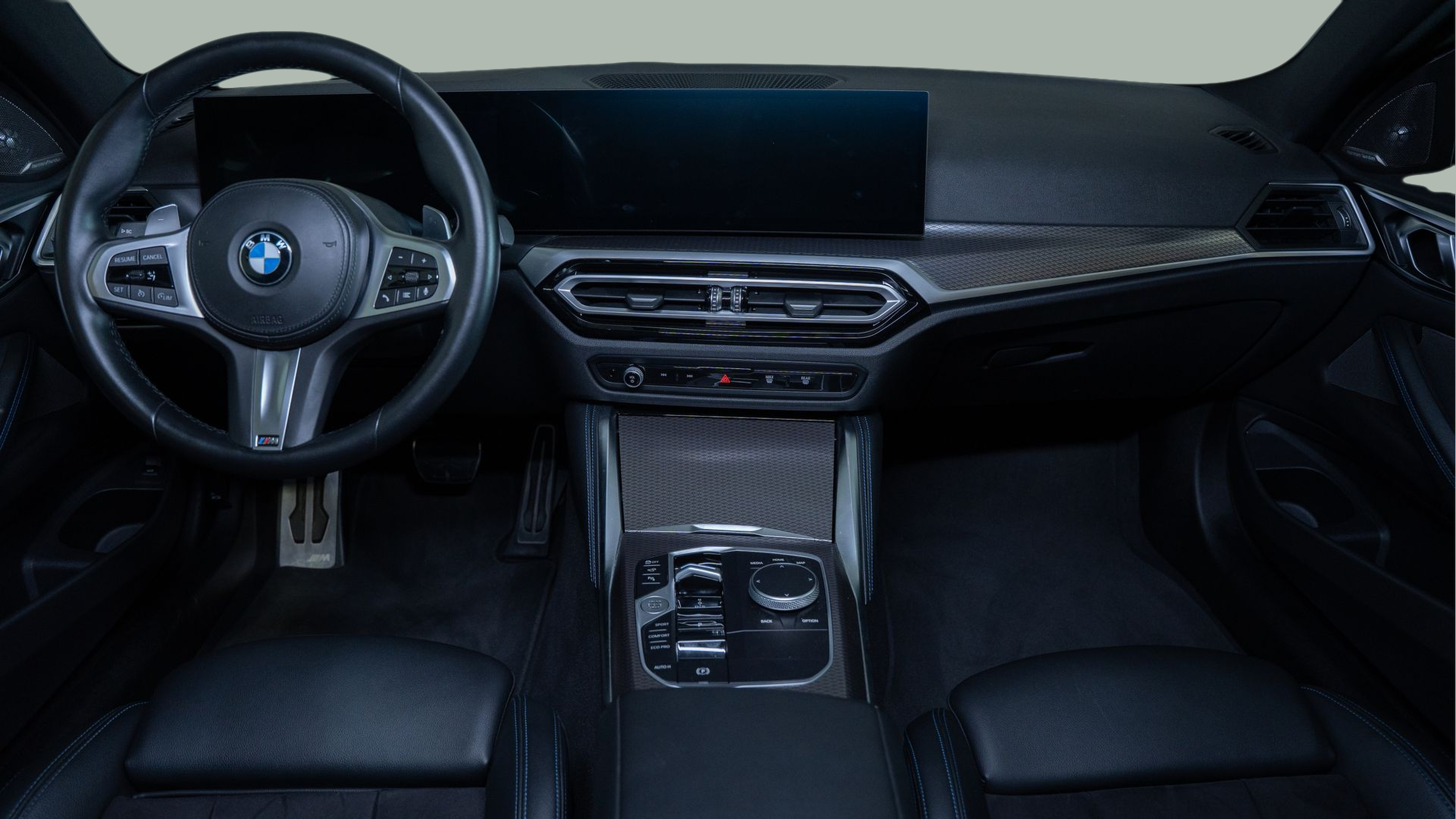 BMW Série 4 420d Coupe color Gris. Año 2023. 140KW(190CV). Diesel. En concesionario Aníbal Carvalho & Filhos, S.A. de Santarém