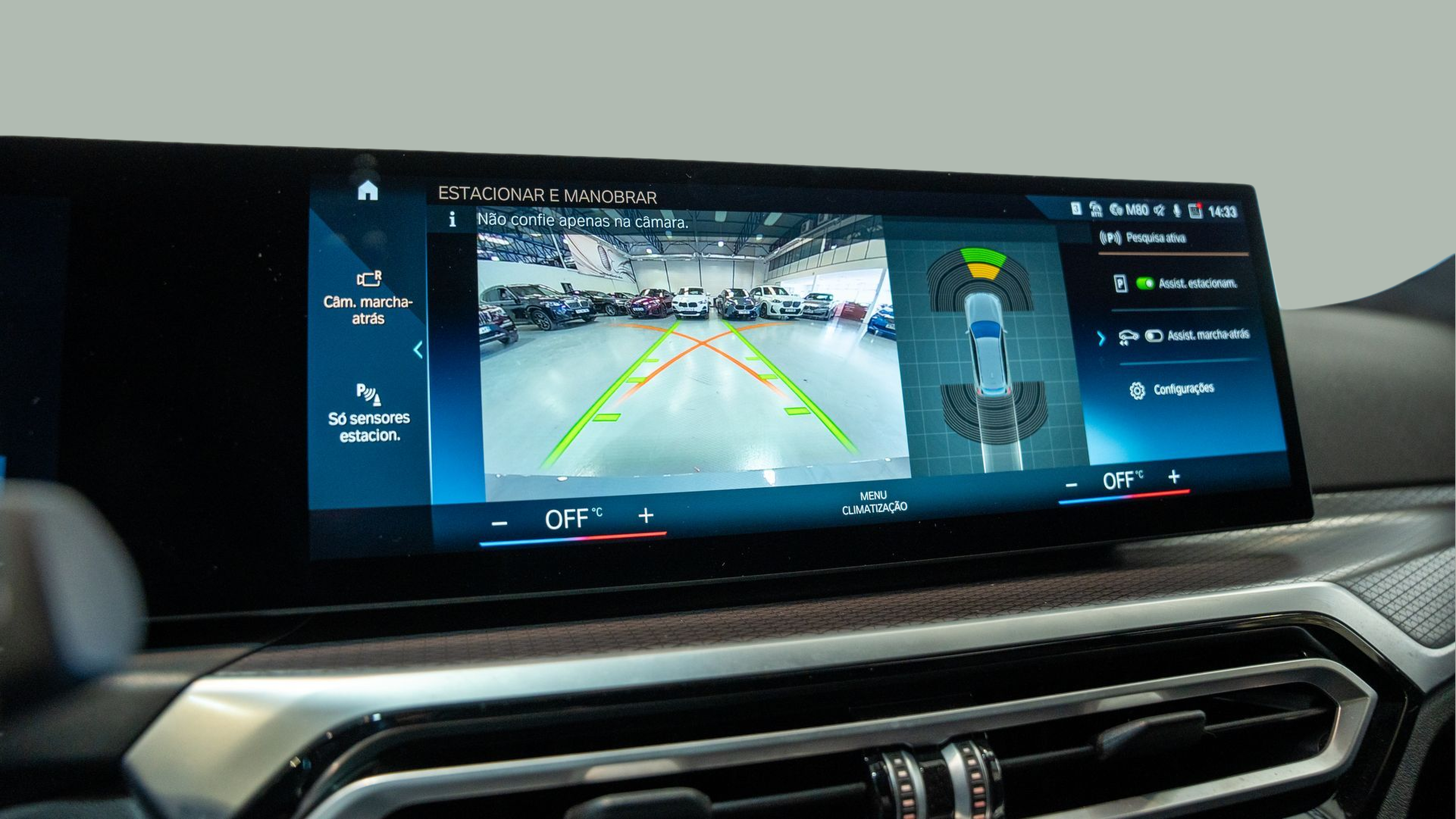 BMW Série 3 320d Touring color Gris. Año 2024. 140KW(190CV). Diesel. En concesionario Aníbal Carvalho & Filhos, S.A. de Santarém