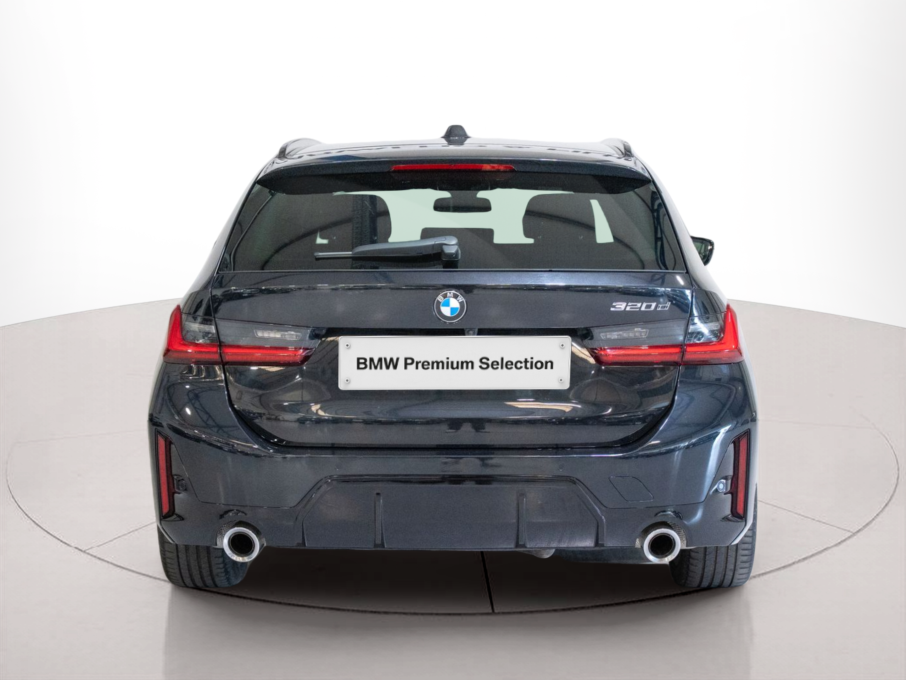 BMW Série 3 320d Touring color Negro. Año 2025. 140KW(190CV). Diesel. En concesionario Aníbal Carvalho & Filhos, S.A. de Santarém