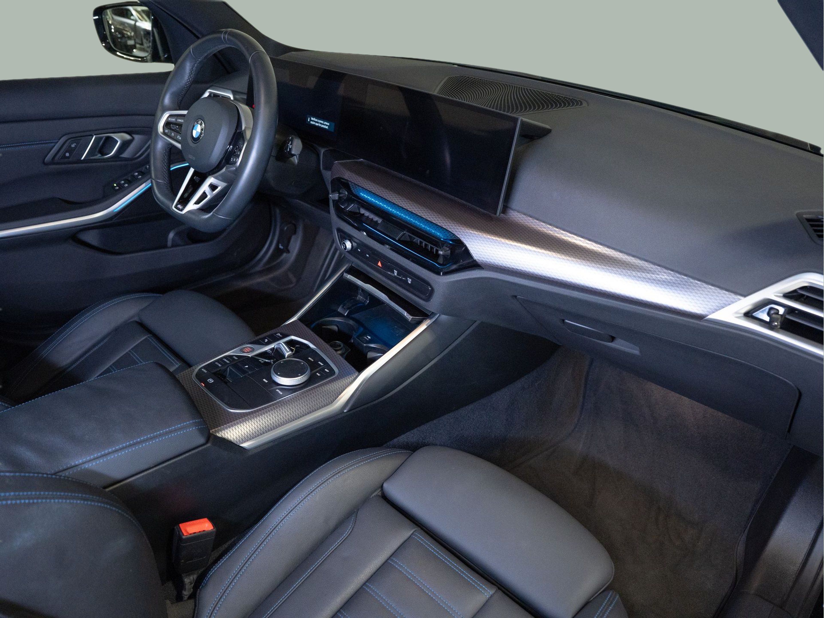 BMW Série 3 320d Touring color Negro. Año 2025. 140KW(190CV). Diesel. En concesionario Aníbal Carvalho & Filhos, S.A. de Santarém