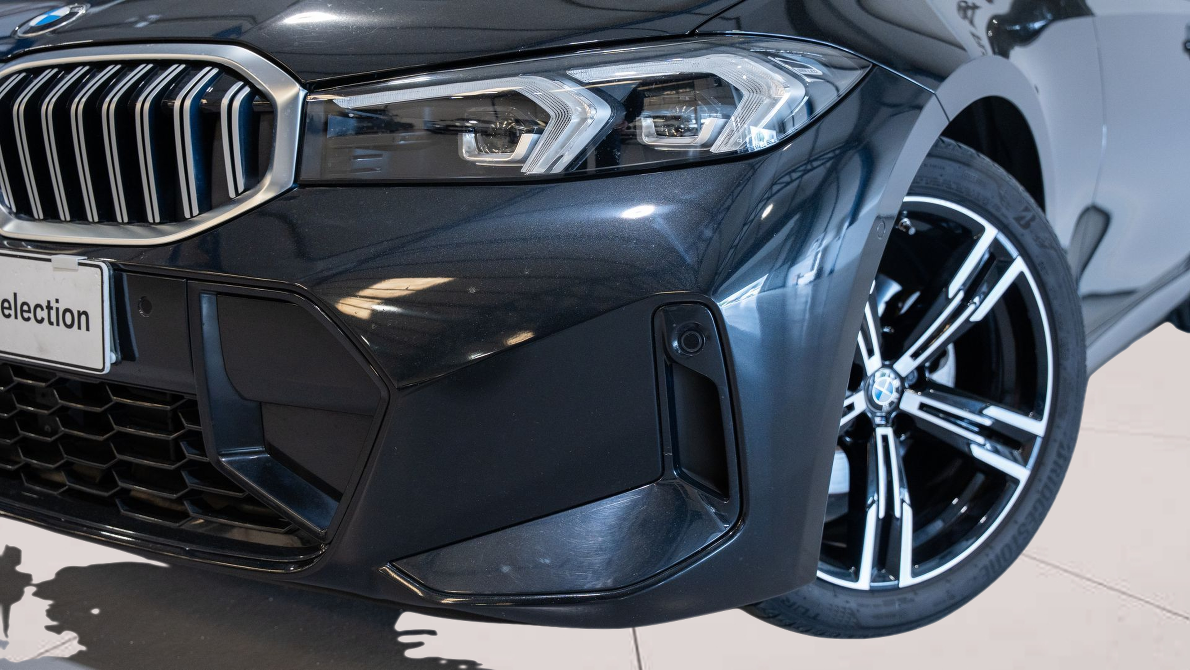 BMW Série 3 320d Touring color Negro. Año 2024. 140KW(190CV). Diesel. En concesionario Aníbal Carvalho & Filhos, S.A. de Santarém