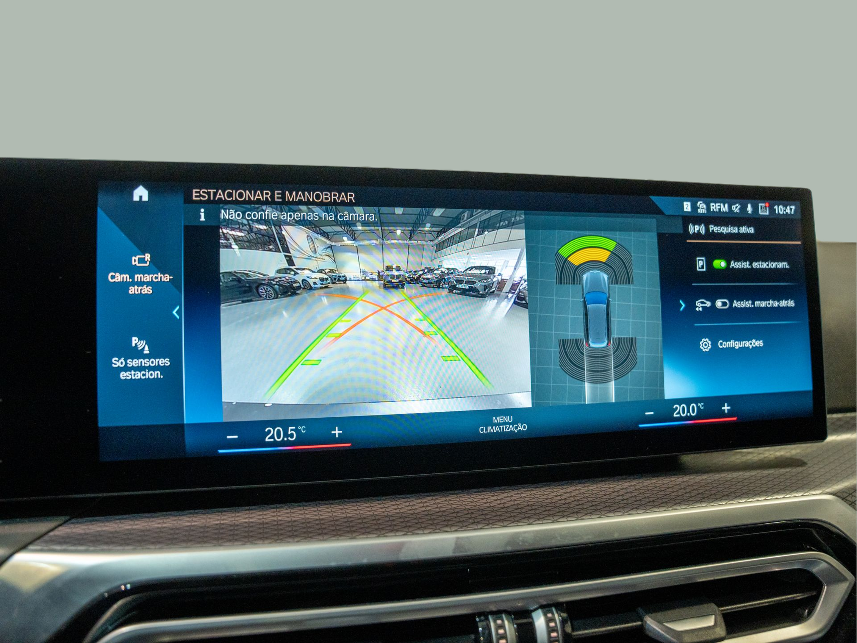 BMW Série 3 320d Touring color Gris. Año 2024. 140KW(190CV). Diesel. En concesionario Aníbal Carvalho & Filhos, S.A. de Santarém