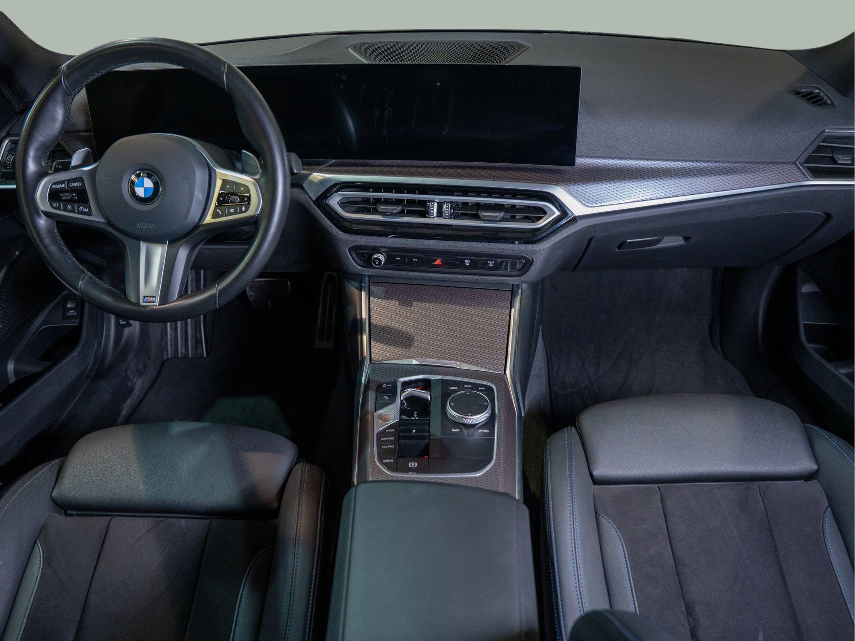 BMW Série 3 320d Touring color Gris. Año 2024. 140KW(190CV). Diesel. En concesionario Aníbal Carvalho & Filhos, S.A. de Santarém