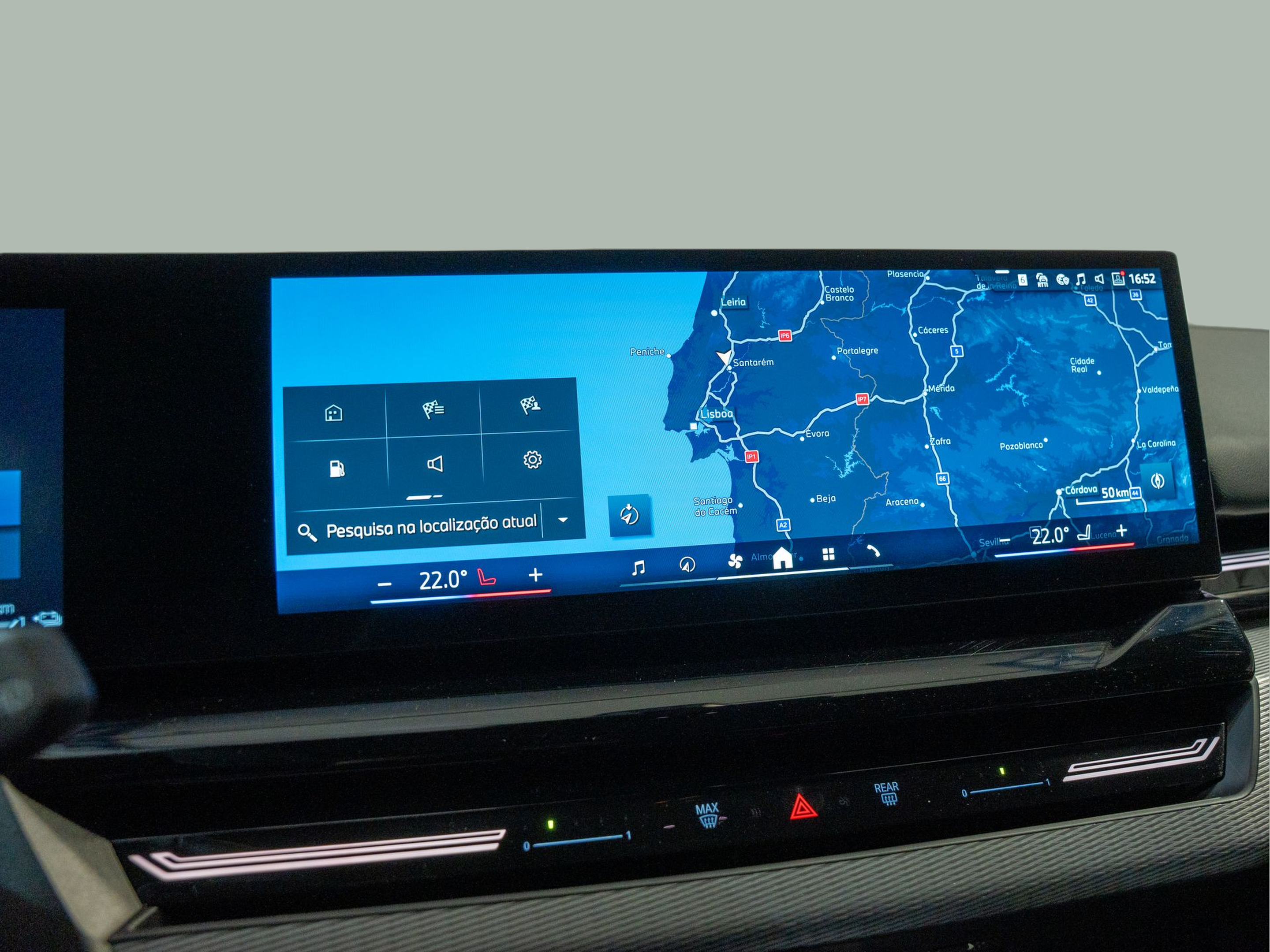 BMW Série 5 530e Touring color Negro. Año 2025. 220KW(299CV). Elétrico / Gasolina Híbrido. En concesionario Aníbal Carvalho & Filhos, S.A. de Santarém