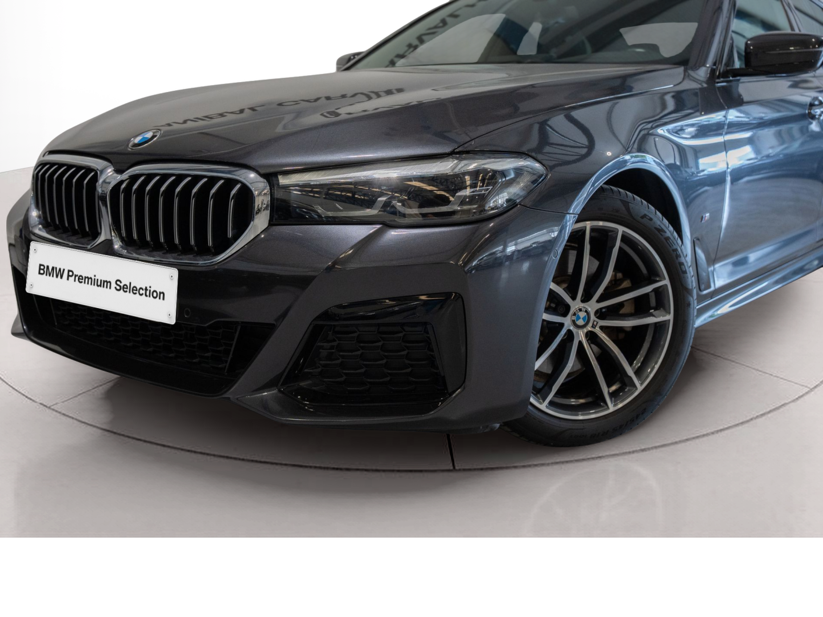 BMW Série 5 520d Berlina color Gris. Año 2023. 140KW(190CV). Diesel. En concesionario Aníbal Carvalho & Filhos, S.A. de Santarém