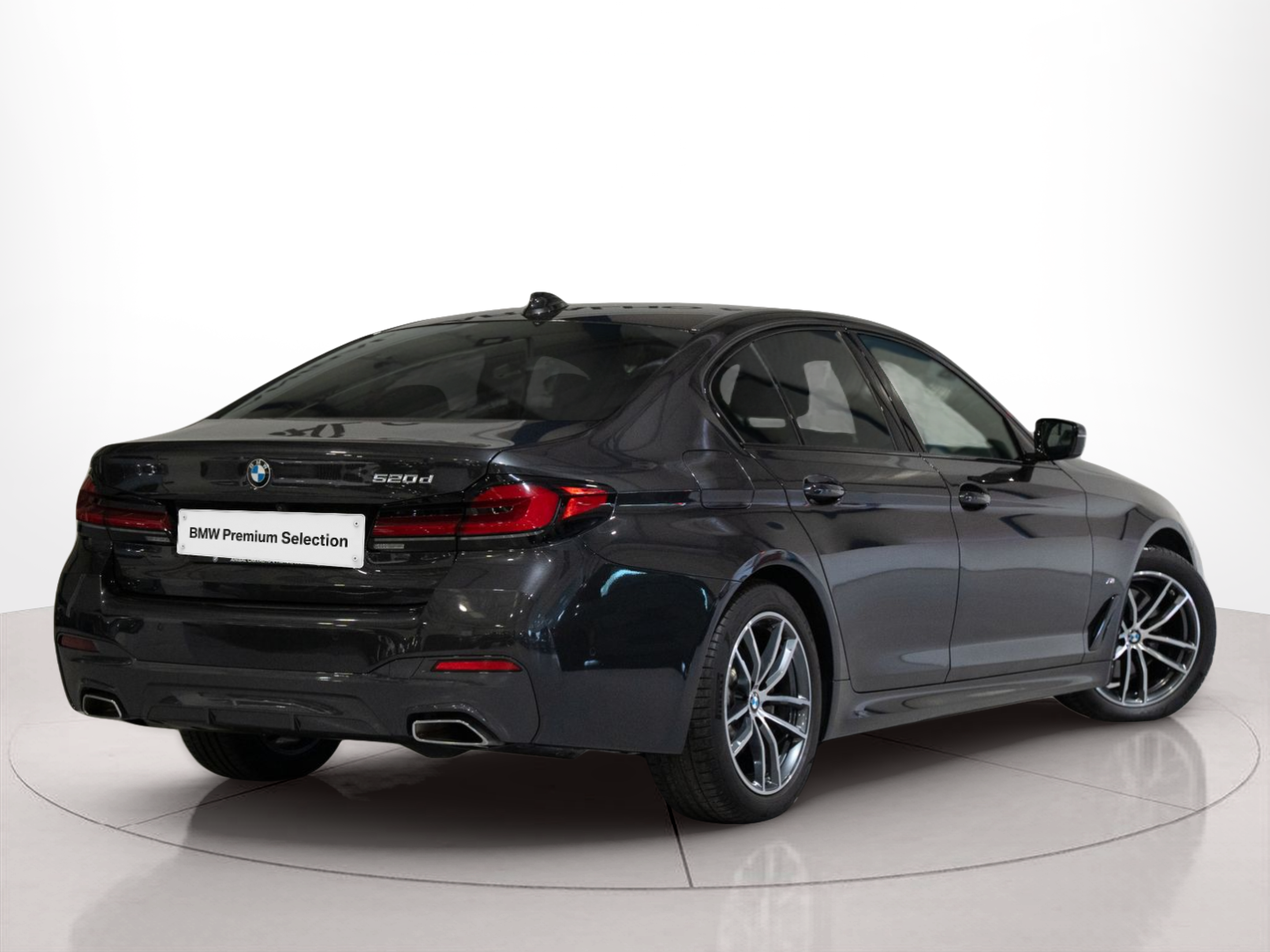 BMW Série 5 520d Berlina color Gris. Año 2023. 140KW(190CV). Diesel. En concesionario Aníbal Carvalho & Filhos, S.A. de Santarém