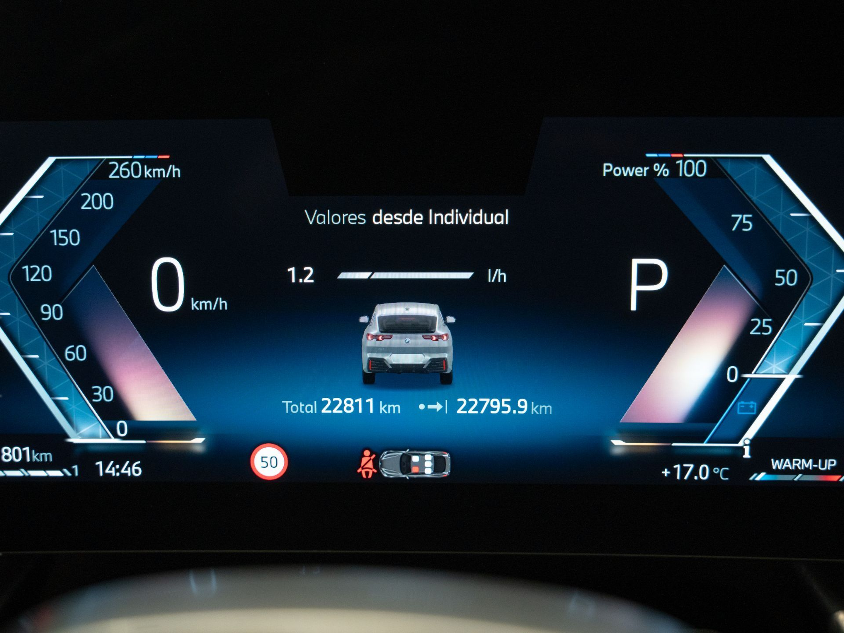 BMW X2 sDrive18d color Gris. Año 2025. 110KW(150CV). Diesel. En concesionario Aníbal Carvalho & Filhos, S.A. de Santarém