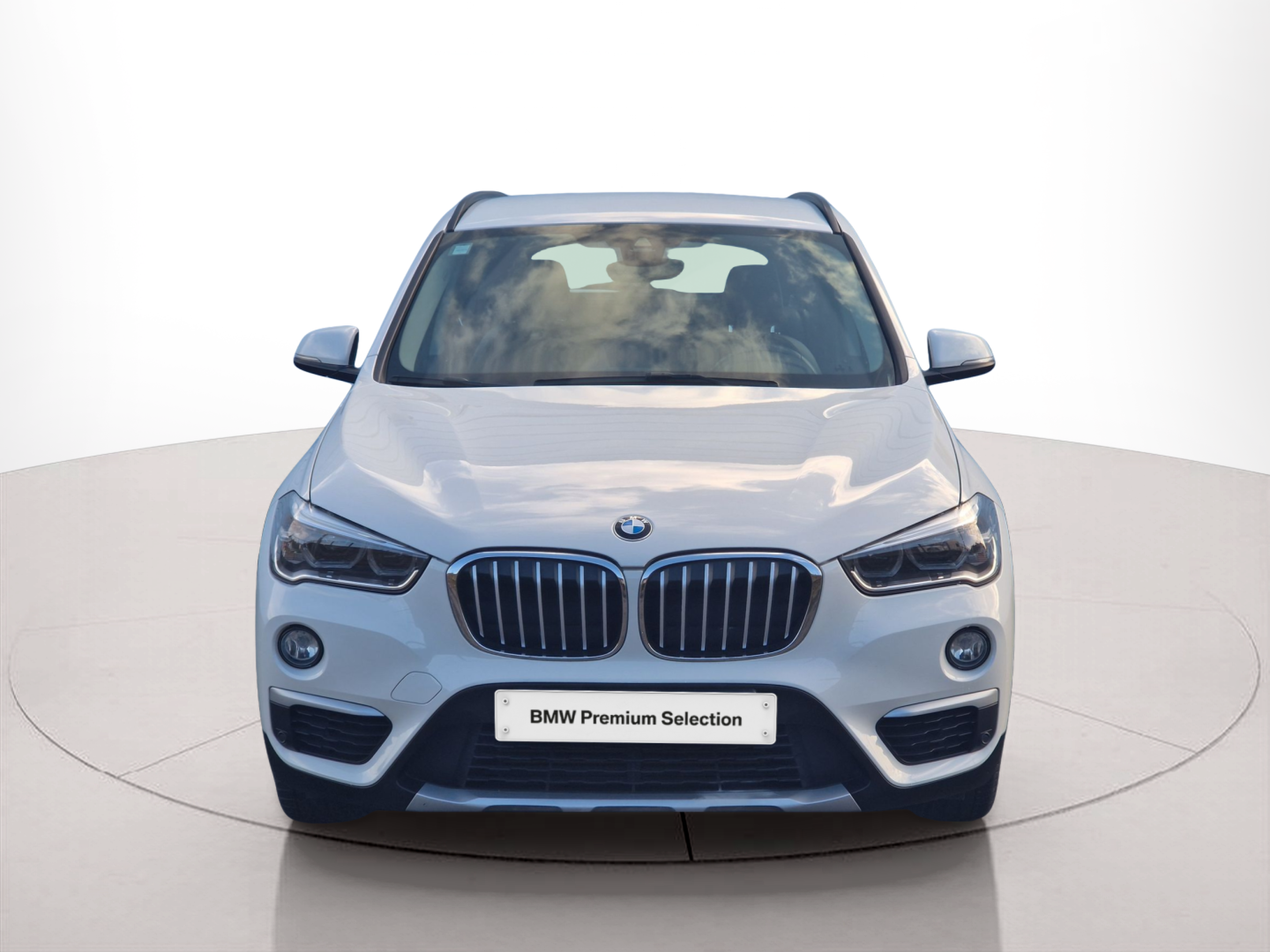 Fotos de BMW X1 sDrive16d color Blanco. Año 2017. 85KW(116CV). Diesel. En concesionario Auto Açoreana de Rui & Gastao, Lda de Ponta Delgada