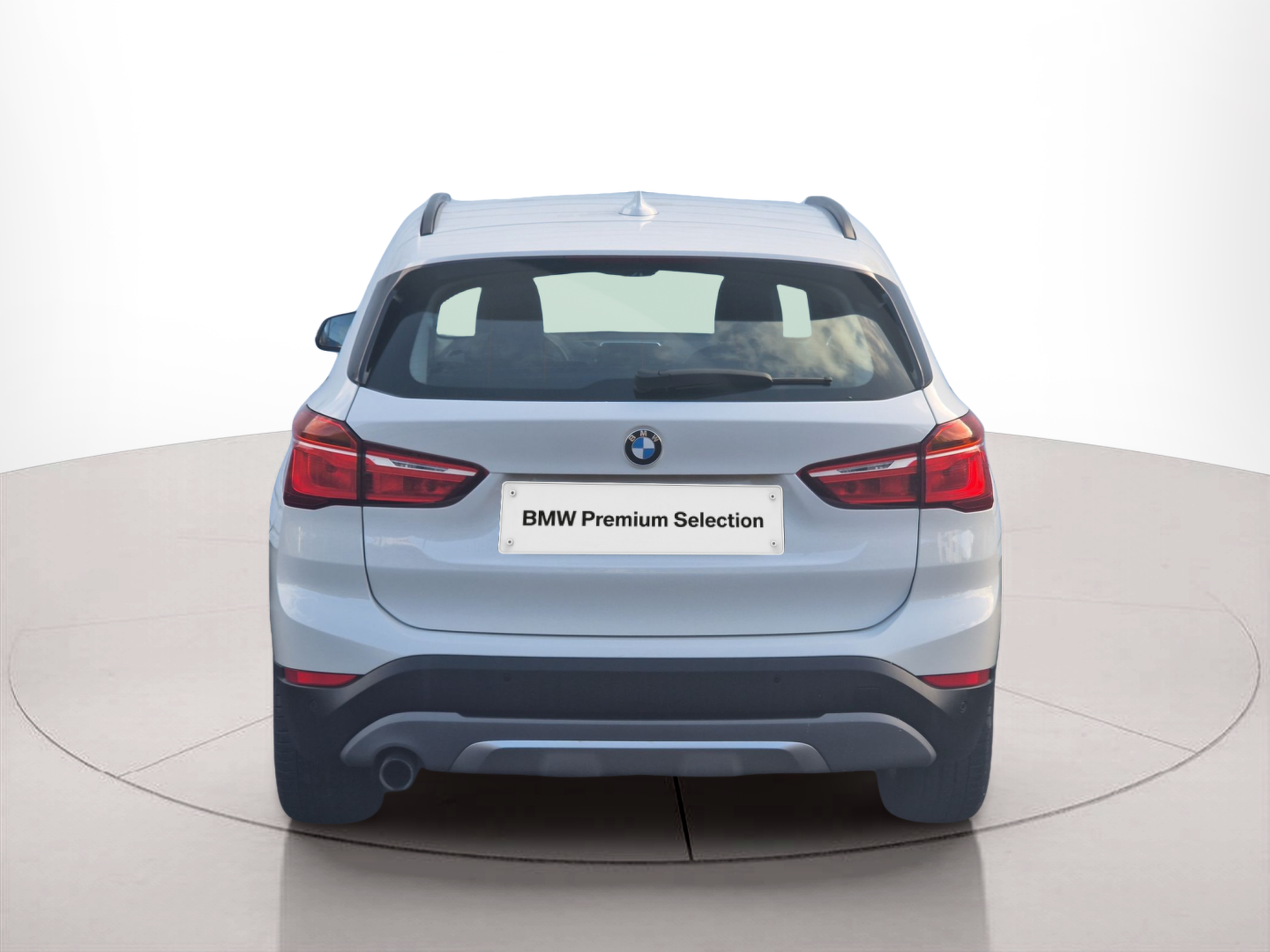 BMW X1 sDrive16d color Blanco. Año 2017. 85KW(116CV). Diesel. En concesionario Auto Açoreana de Rui & Gastao, Lda de Ponta Delgada