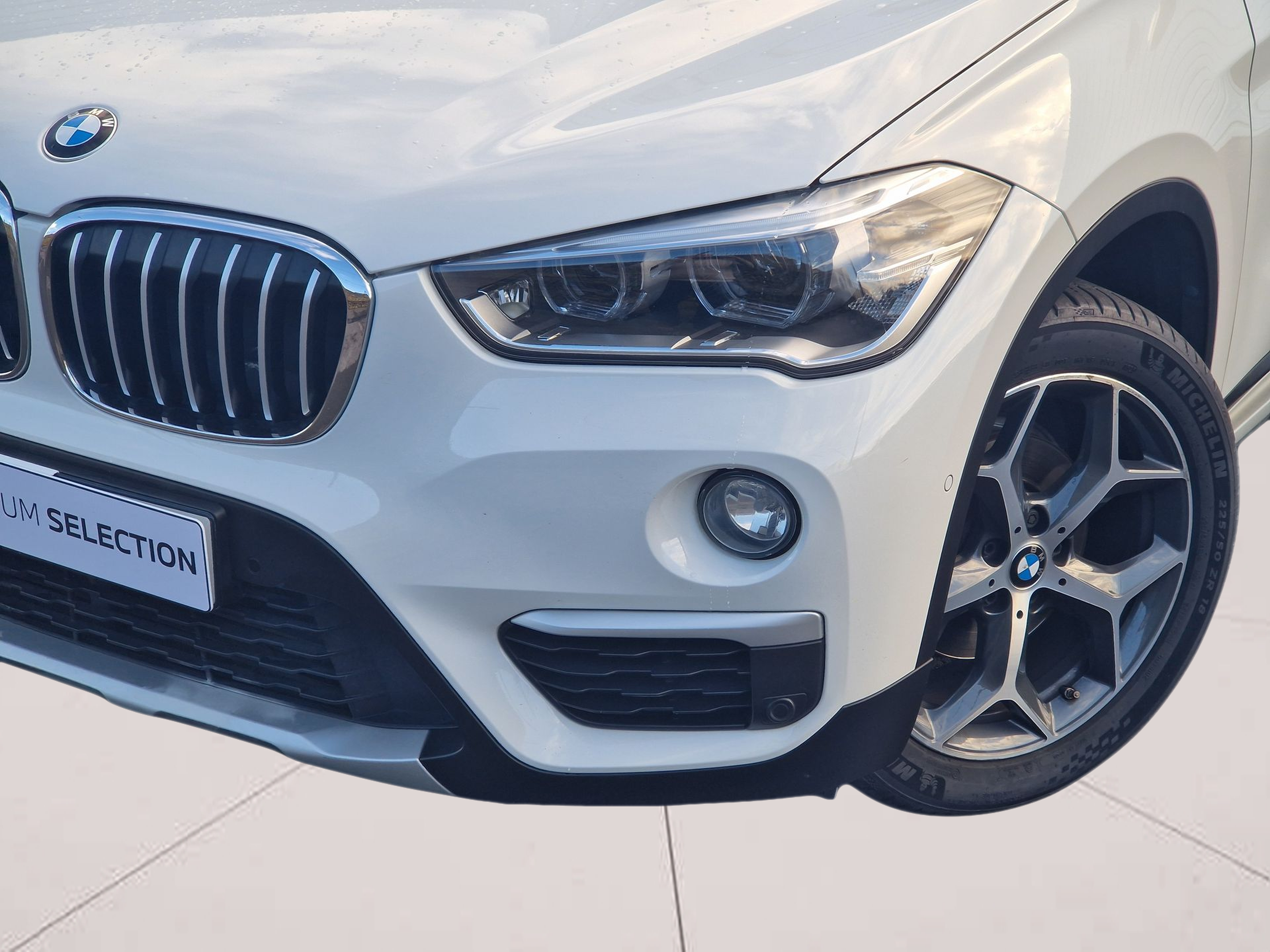 BMW X1 sDrive16d color Blanco. Año 2017. 85KW(116CV). Diesel. En concesionario Auto Açoreana de Rui & Gastao, Lda de Ponta Delgada