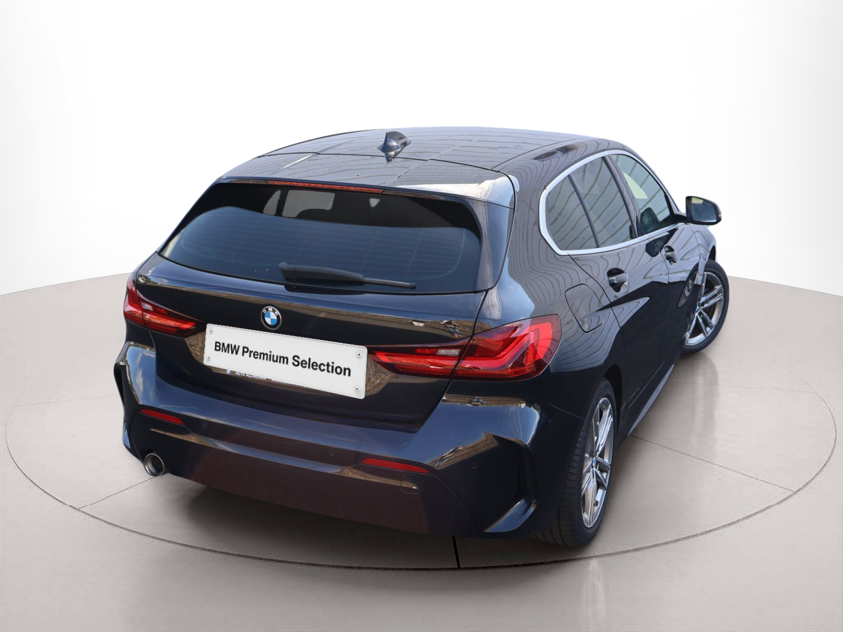 BMW Série 1 116d color Negro. Año 2021. 85KW(116CV). Diesel. En concesionario Auto Açoreana de Rui & Gastao, Lda de Ponta Delgada