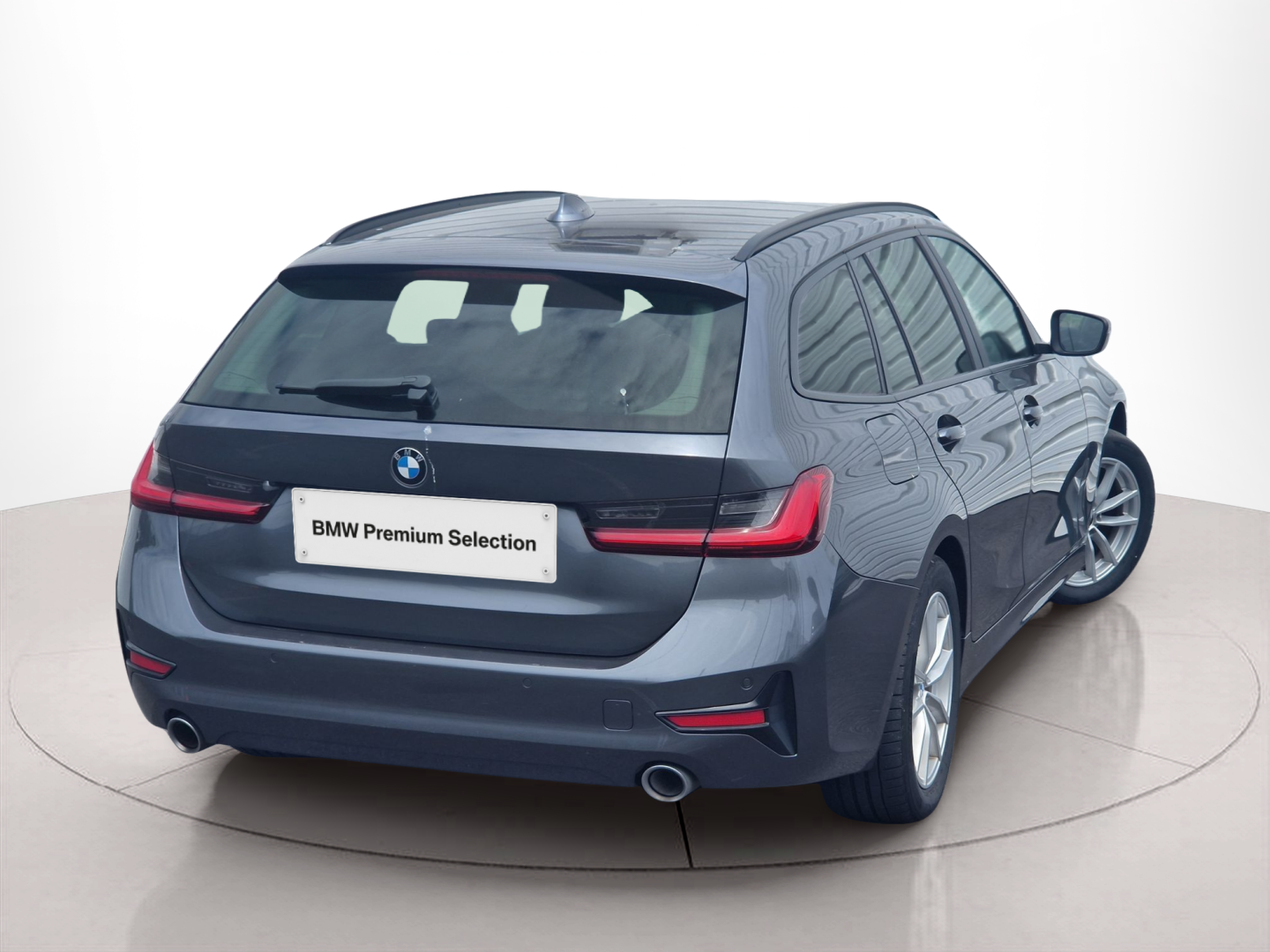 BMW Série 3 330e Touring color Gris. Año 2021. 215KW(292CV). Elétrico / Gasolina Híbrido. En concesionario Auto Açoreana de Rui & Gastao, Lda de Ponta Delgada