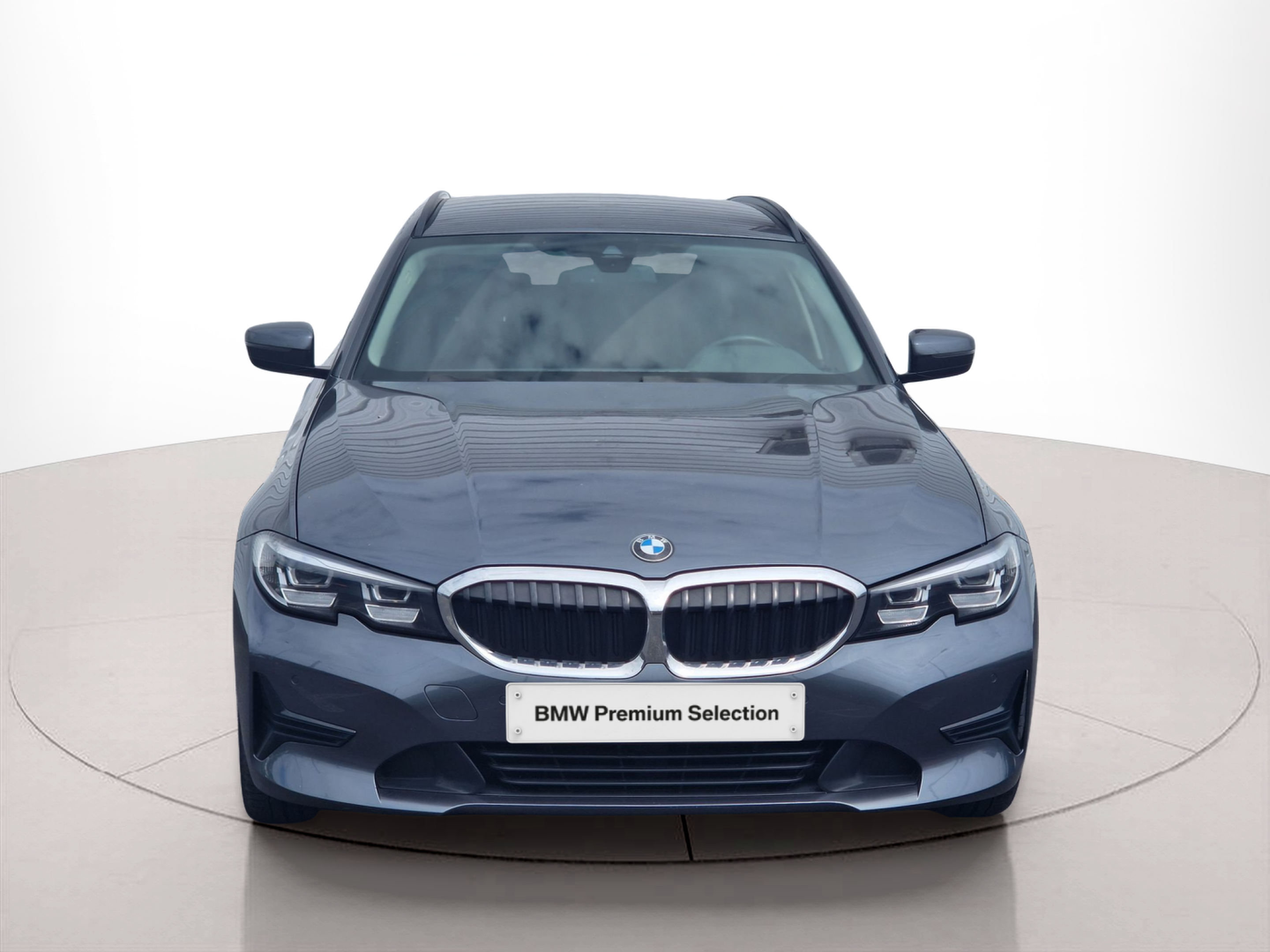 Fotos de BMW Série 3 330e Touring color Gris. Año 2021. 215KW(292CV). Elétrico / Gasolina Híbrido. En concesionario Auto Açoreana de Rui & Gastao, Lda de Ponta Delgada