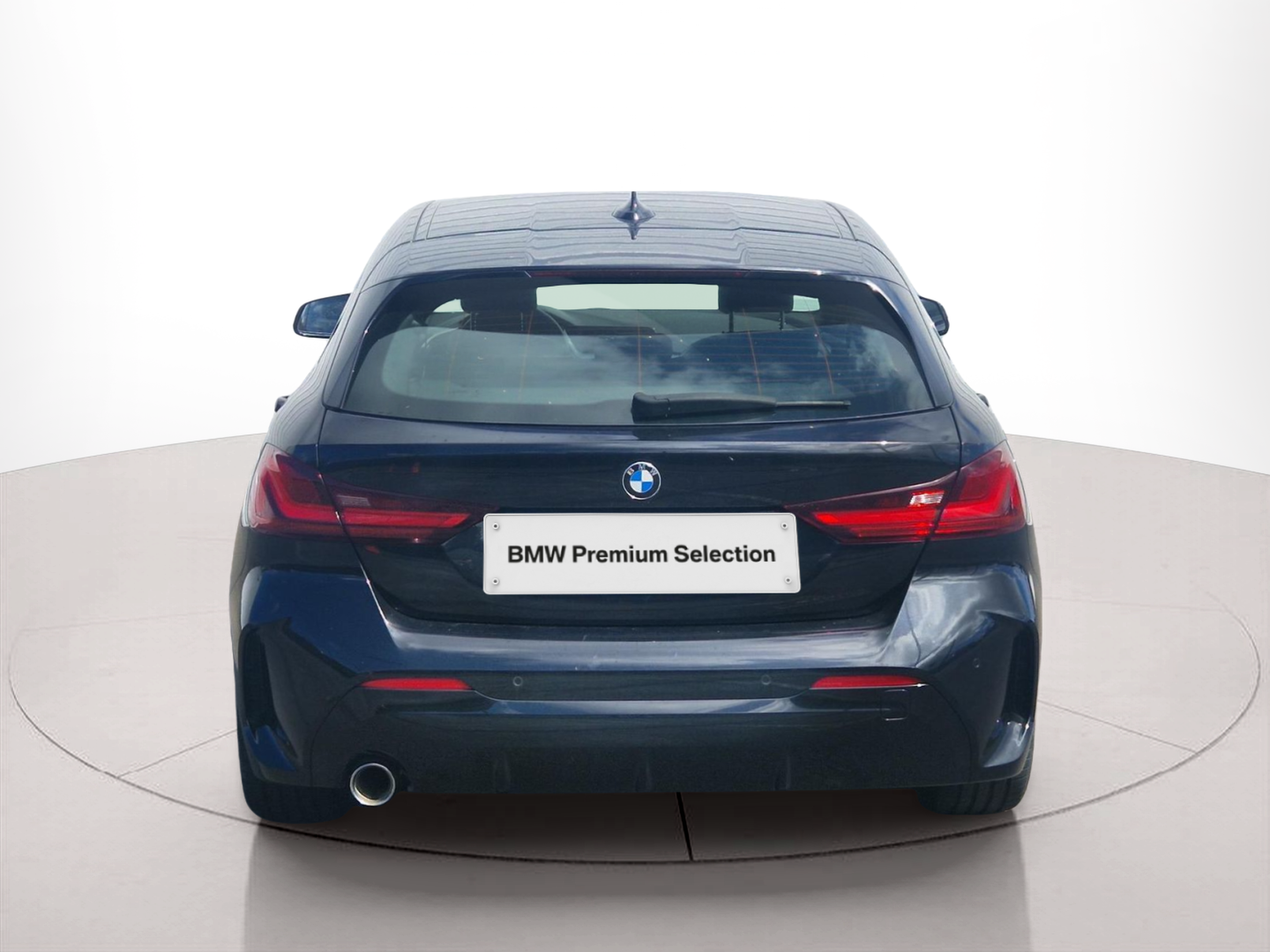 BMW Série 1 116d color Negro. Año 2021. 85KW(116CV). Diesel. En concesionario Auto Açoreana de Rui & Gastao, Lda de Ponta Delgada