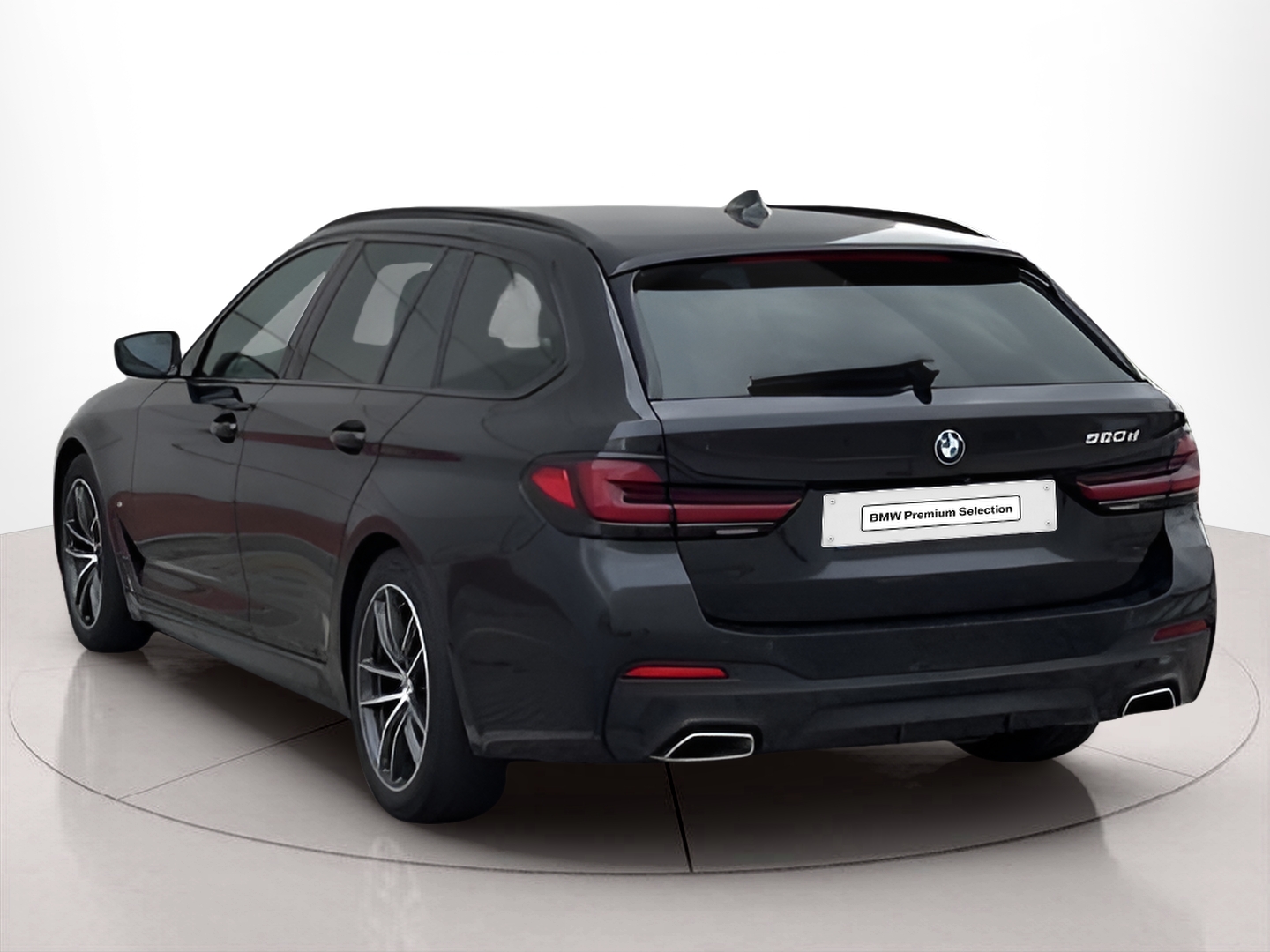 BMW Série 5 520d Touring color Negro. Año 2023. 140KW(190CV). Diesel. En concesionario BMcar Porto de Porto