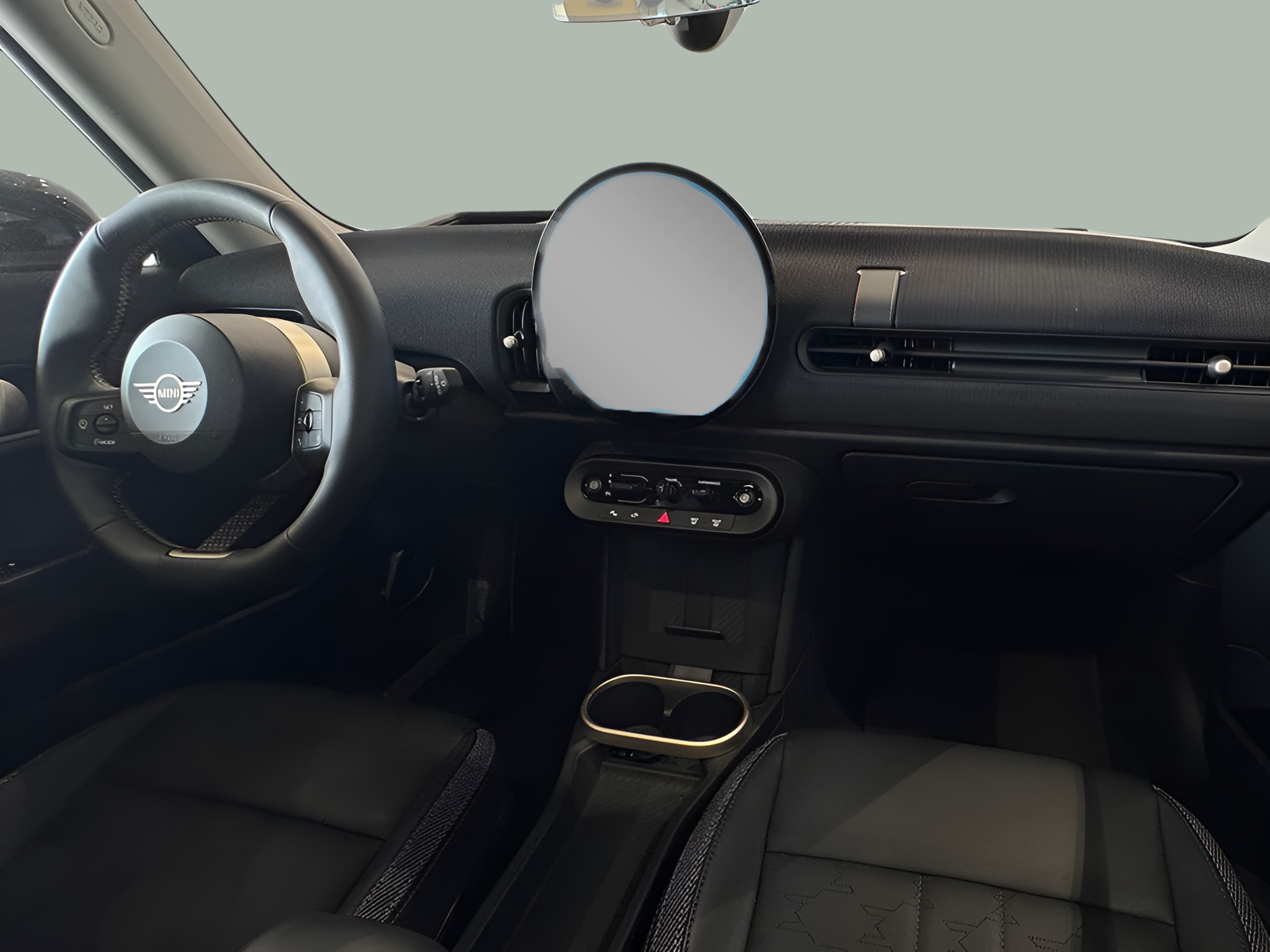 fotoG 7 del MINI MINI 3 Portas Cooper C 115 kW (156 CV) 156cv Gasolina de 2024 em Barcelos