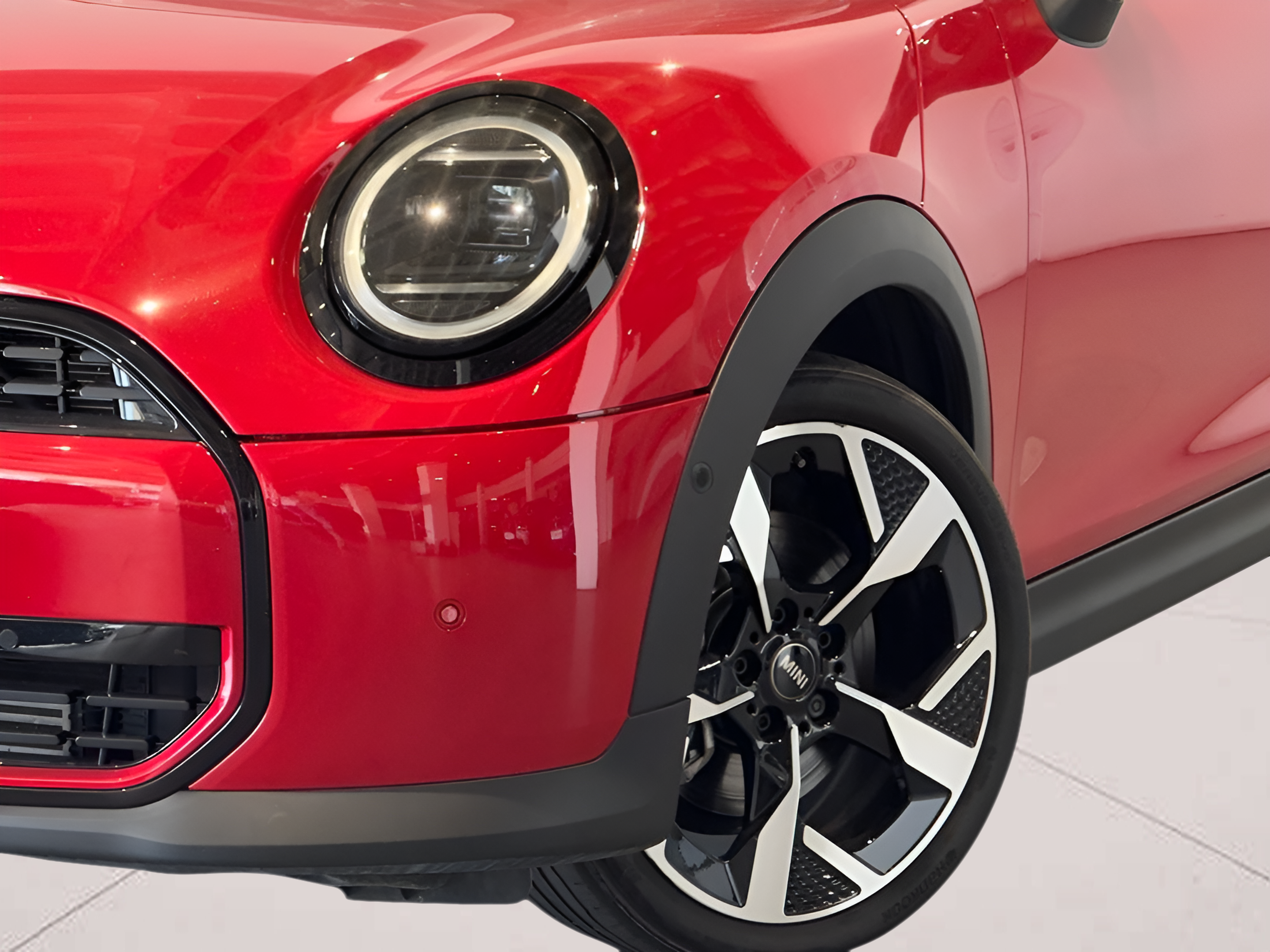 fotoG 5 del MINI MINI 3 Portas Cooper C 115 kW (156 CV) 156cv Gasolina de 2024 em Barcelos