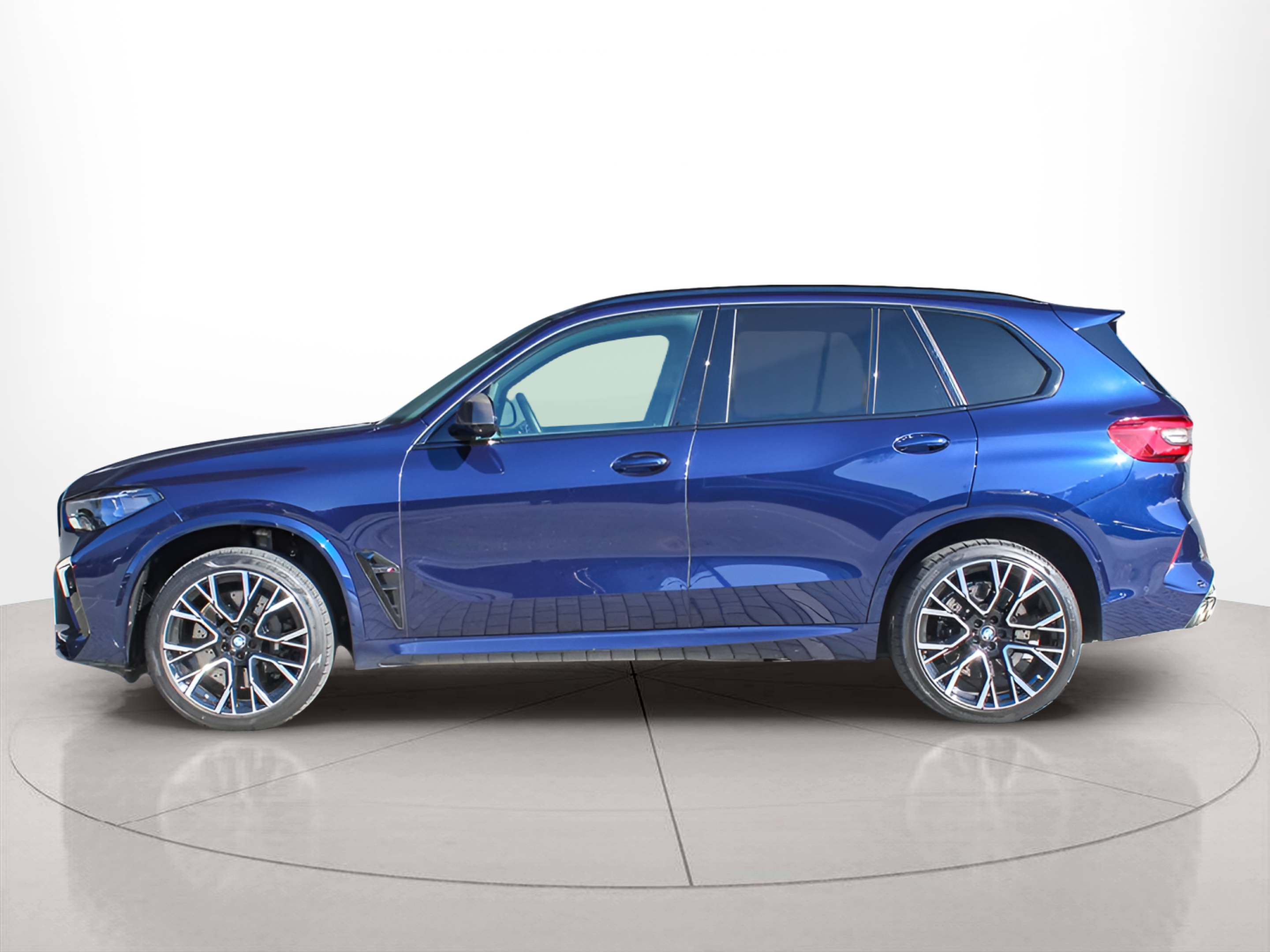 Fotos de BMW M X5 M color Azul. Año 2022. 441KW(600CV). Gasolina. En concesionario BMcar Porto de Porto