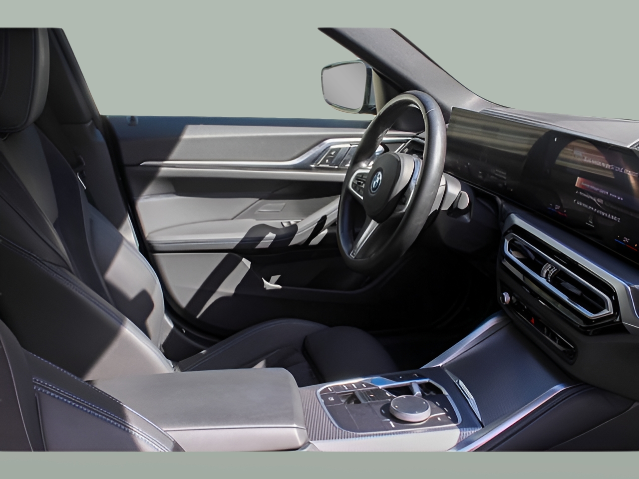 BMW i4 i4 eDrive40 color Gris. Año 2023. 250KW(340CV). Elétrico. En concesionario BMcar Póvoa Varzim de Póvoa de Varzim