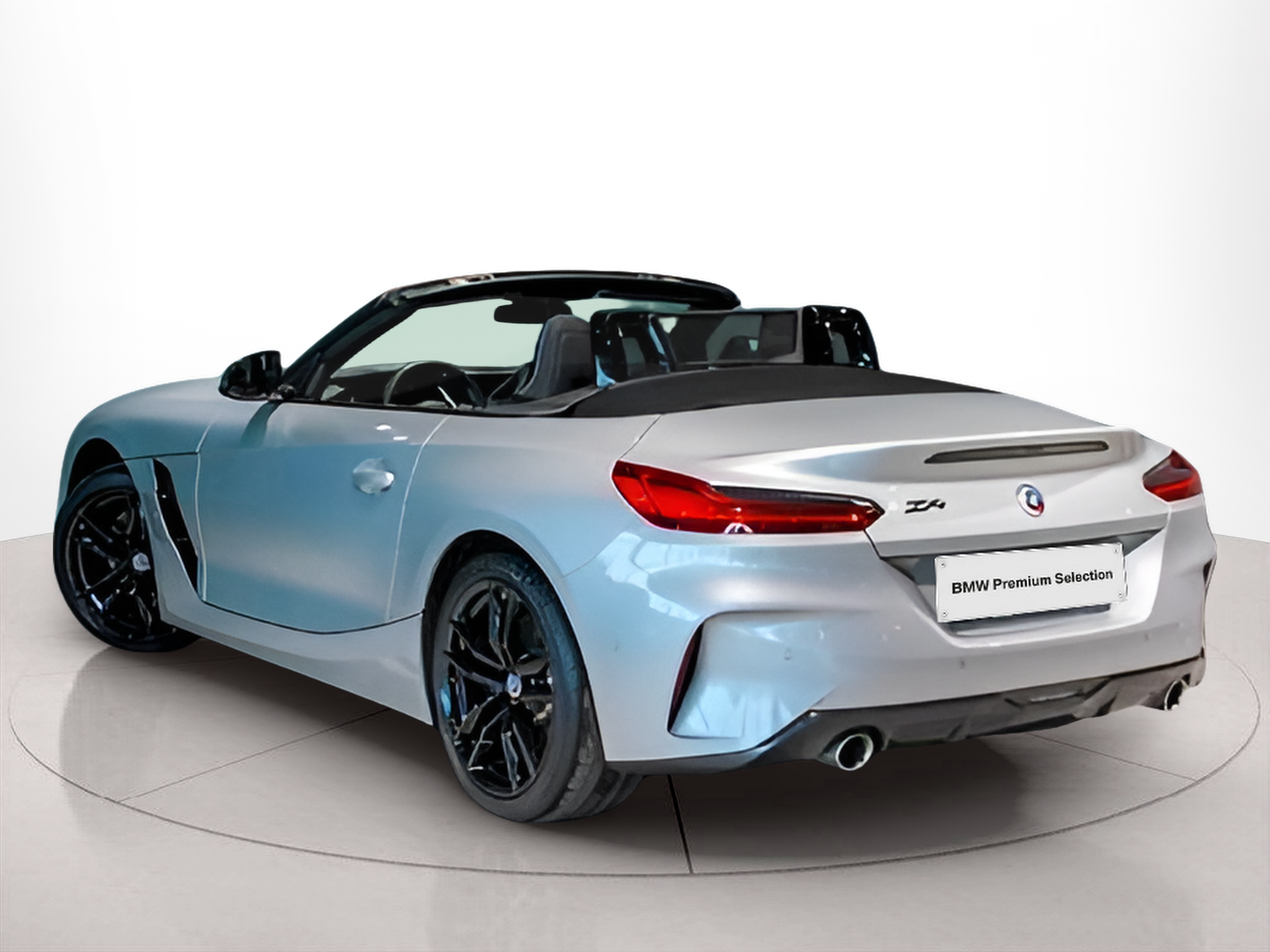 BMW Z4 sDrive30i Cabrio color Gris Plata. Año 2022. 190KW(258CV). Gasolina. En concesionario BMcar Viana do Castelo de Viana do Castelo