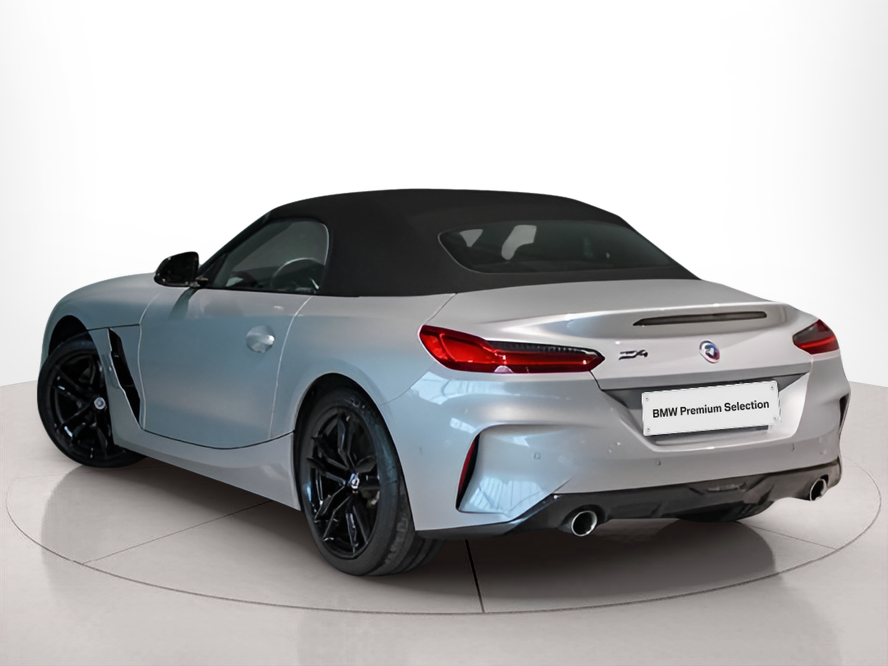 BMW Z4 sDrive30i Cabrio color Gris Plata. Año 2022. 190KW(258CV). Gasolina. En concesionario BMcar Viana do Castelo de Viana do Castelo