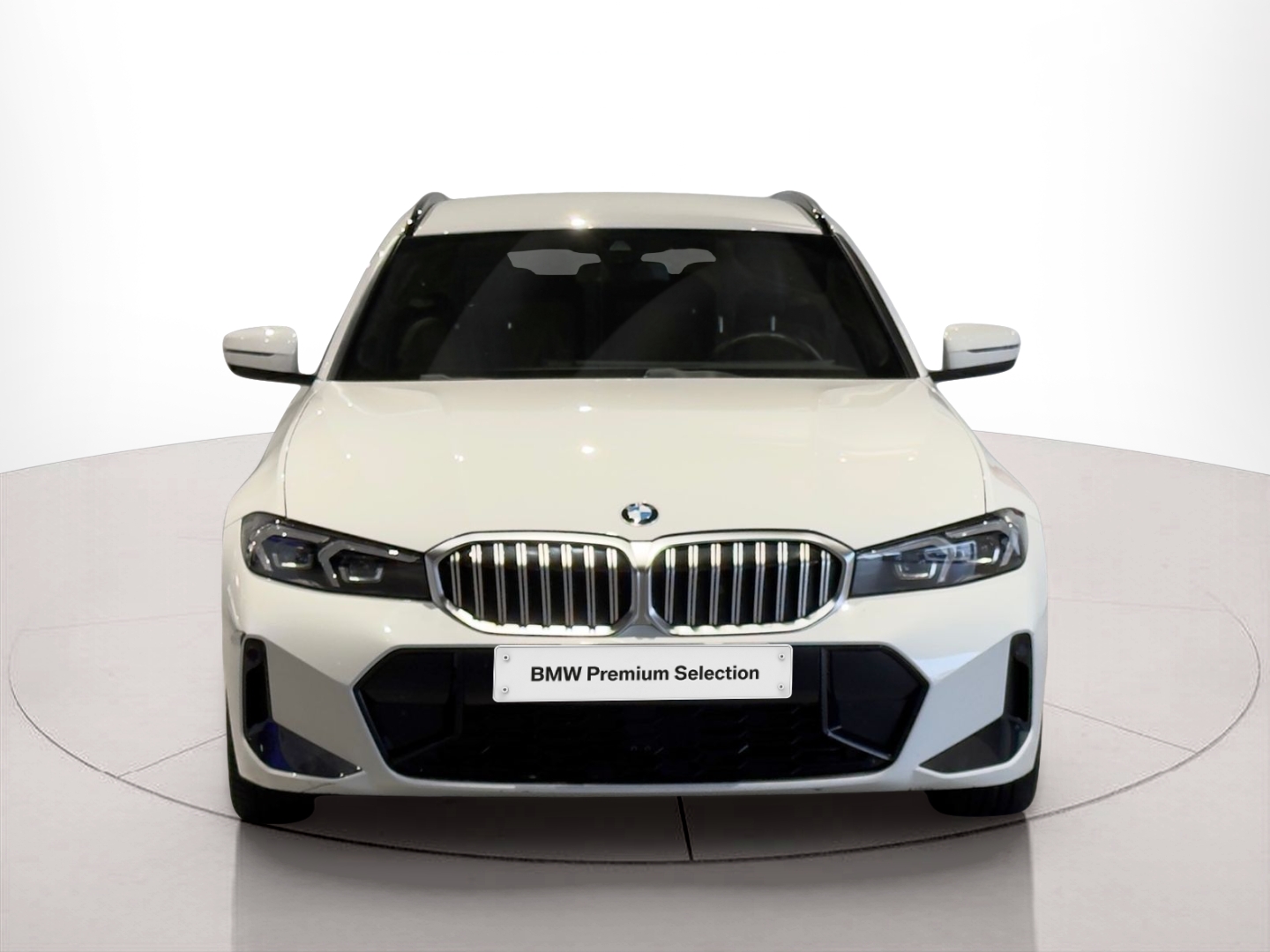 Fotos de BMW Série 3 320d Touring color Blanco. Año 2023. 140KW(190CV). Diesel. En concesionario BMcar Porto de Porto