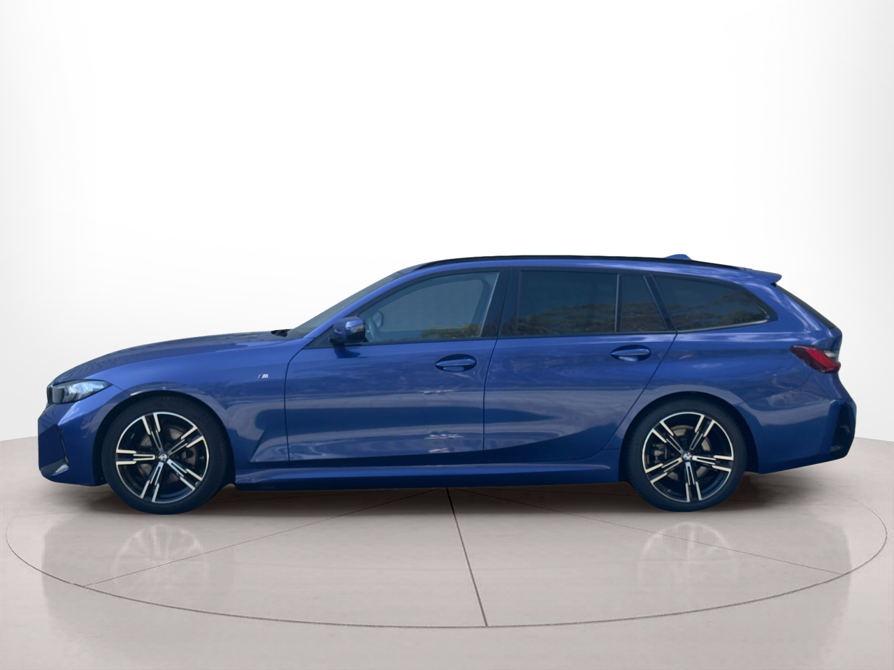 Fotos de BMW Série 3 320d Touring color Azul. Año 2023. 140KW(190CV). Diesel. En concesionario BMcar Porto de Porto