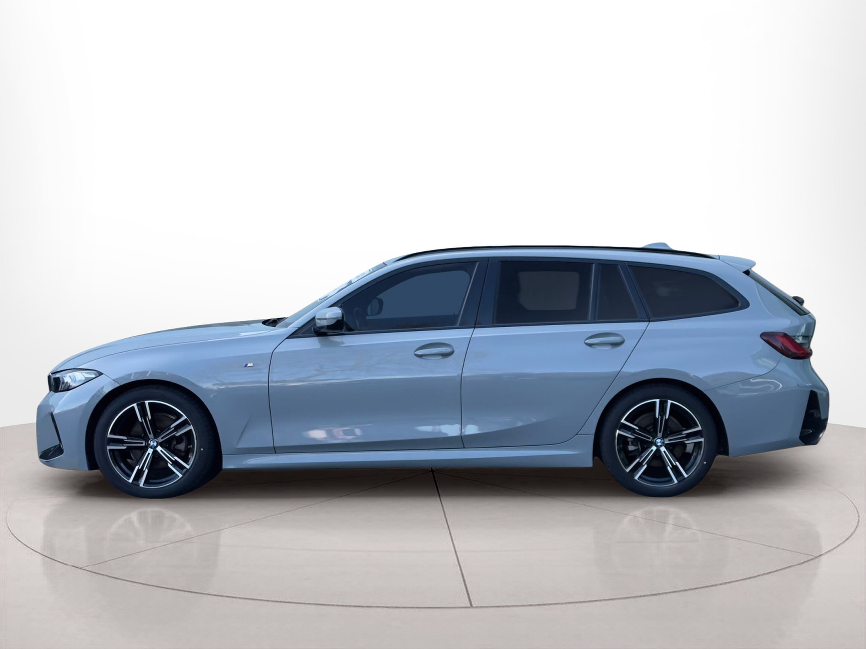 Fotos de BMW Série 3 320d Touring color Gris. Año 2023. 140KW(190CV). Diesel. En concesionario BMcar Porto de Porto