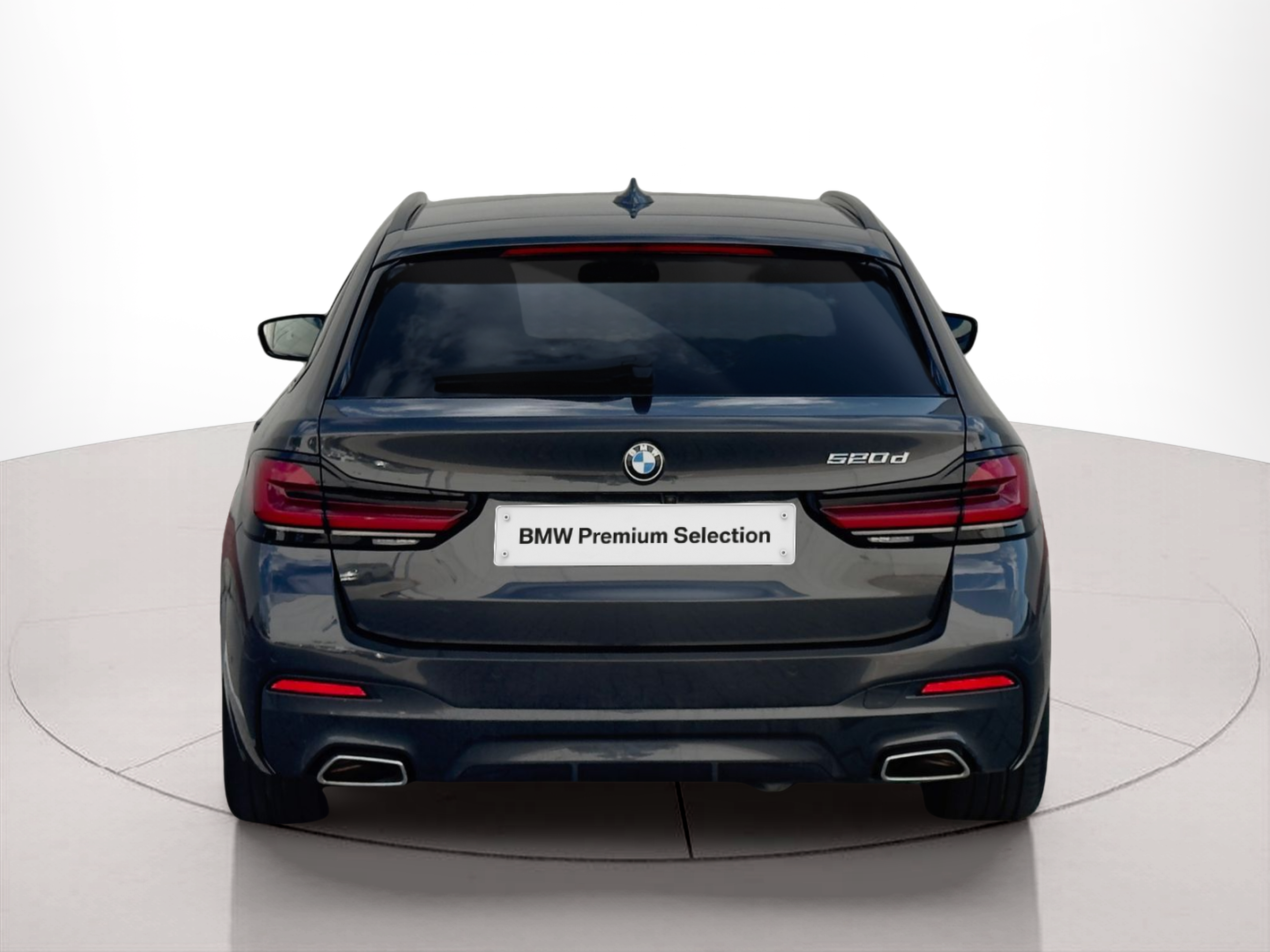 BMW Série 5 520d Touring color Gris. Año 2023. 140KW(190CV). Diesel. En concesionario BMcar Póvoa Varzim de Póvoa de Varzim