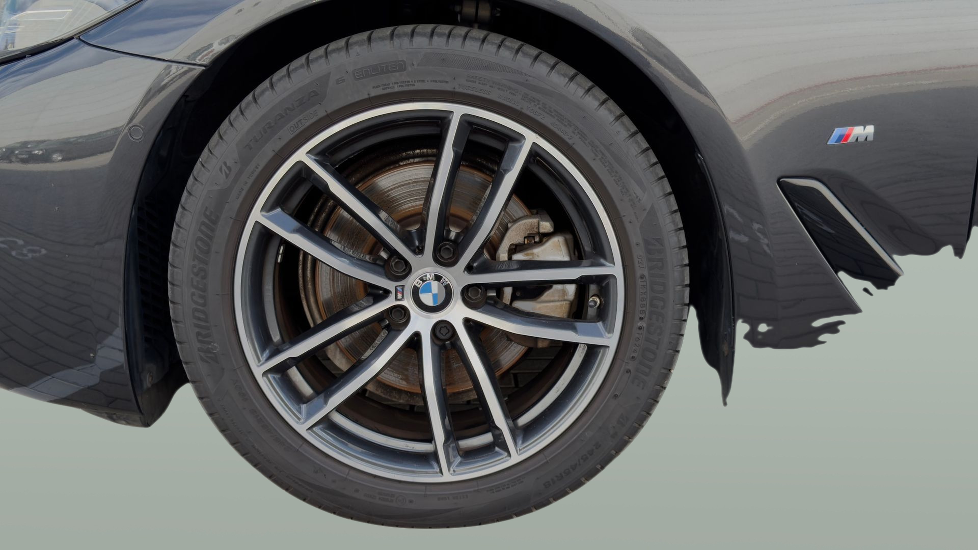 BMW Série 5 520d Touring color Gris. Año 2023. 140KW(190CV). Diesel. En concesionario BMcar Póvoa Varzim de Póvoa de Varzim