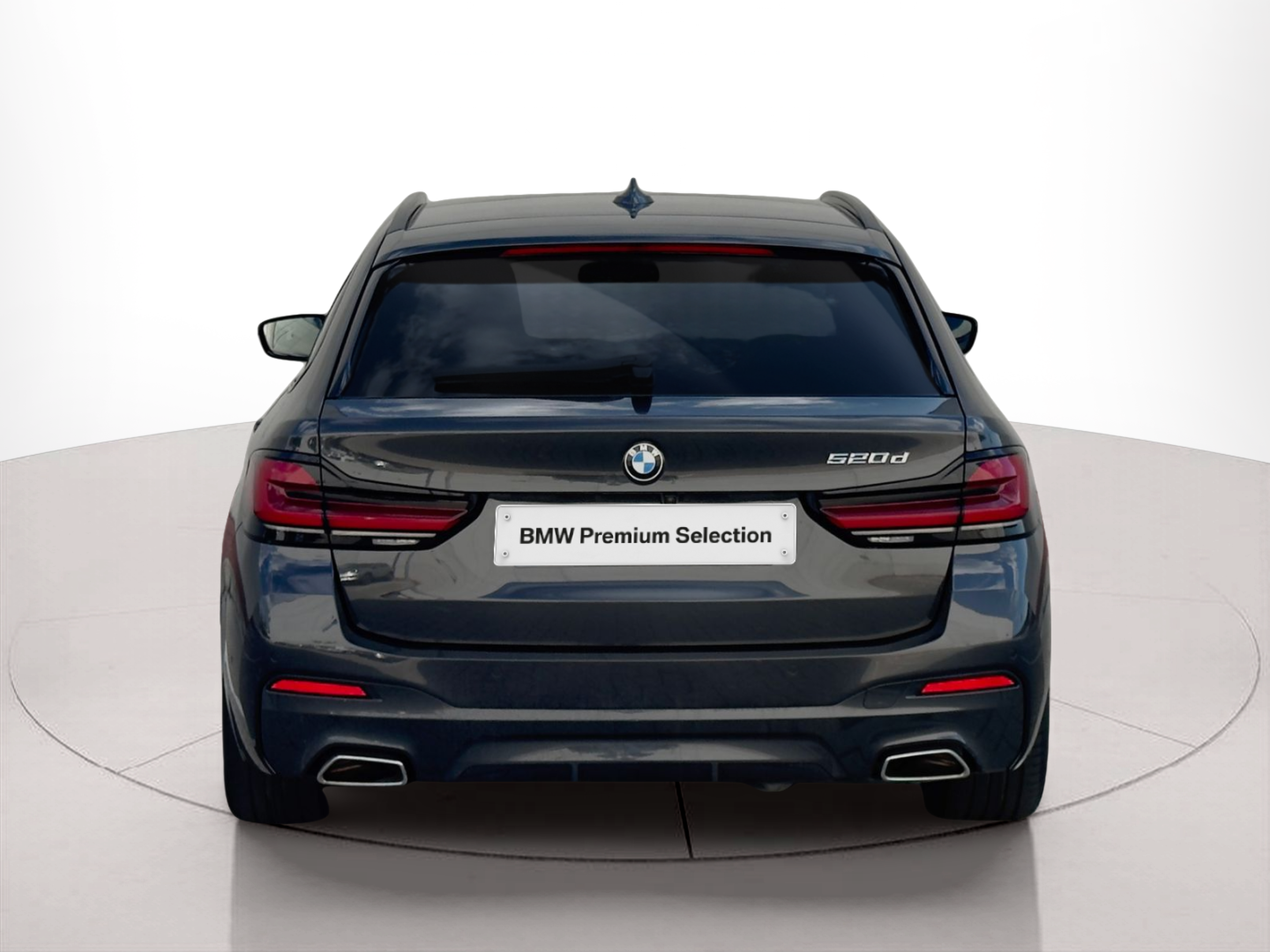 BMW Série 5 520d Touring color Gris. Año 2023. 140KW(190CV). Diesel. En concesionario BMcar Braga de Braga