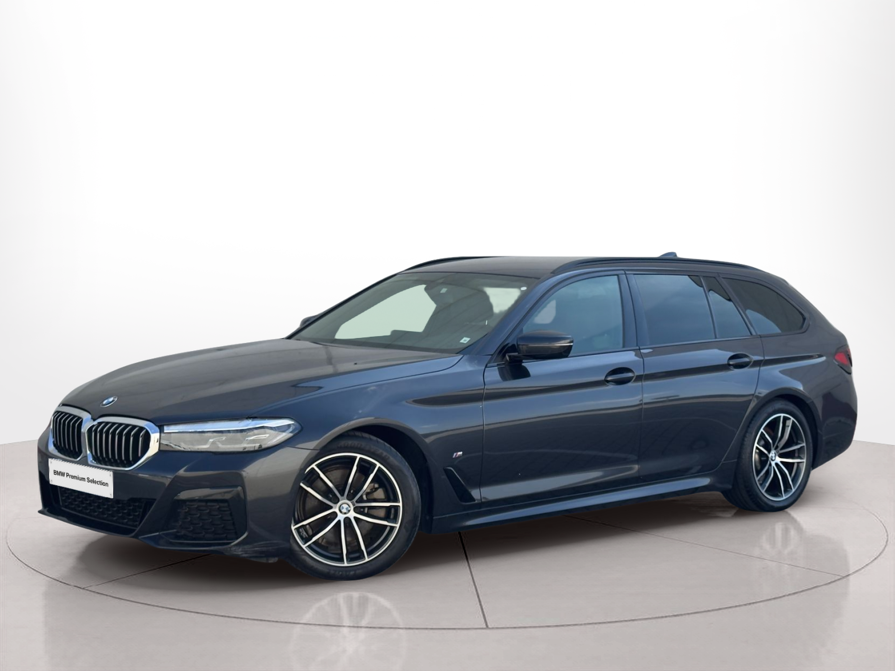 Fotos de BMW Série 5 520d Touring color Negro. Año 2023. 140KW(190CV). Diesel. En concesionario BMcar Braga de Braga
