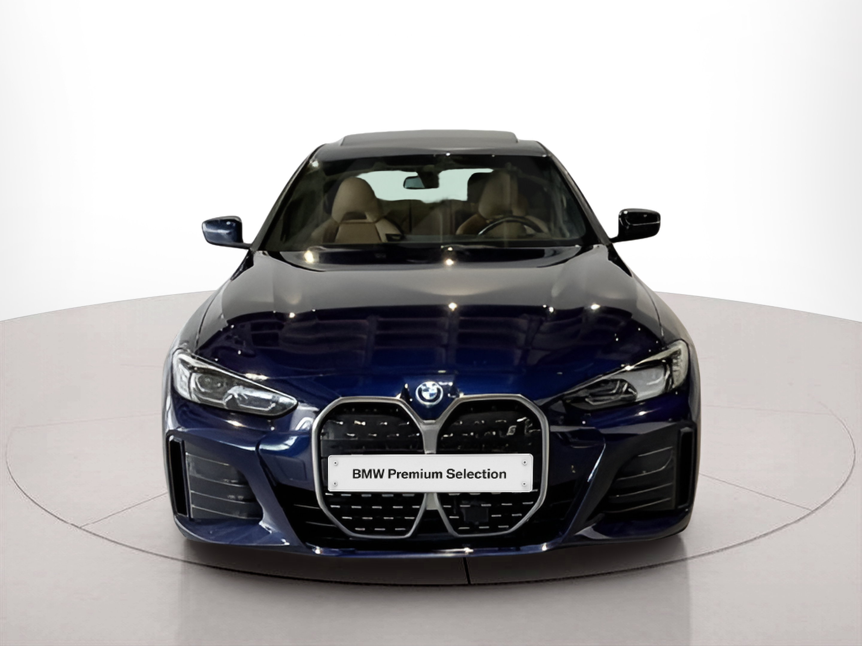Fotos de BMW i4 i4 eDrive40 color Azul. Año 2022. 250KW(340CV). Elétrico. En concesionario BMcar Famalicão de Abrantes